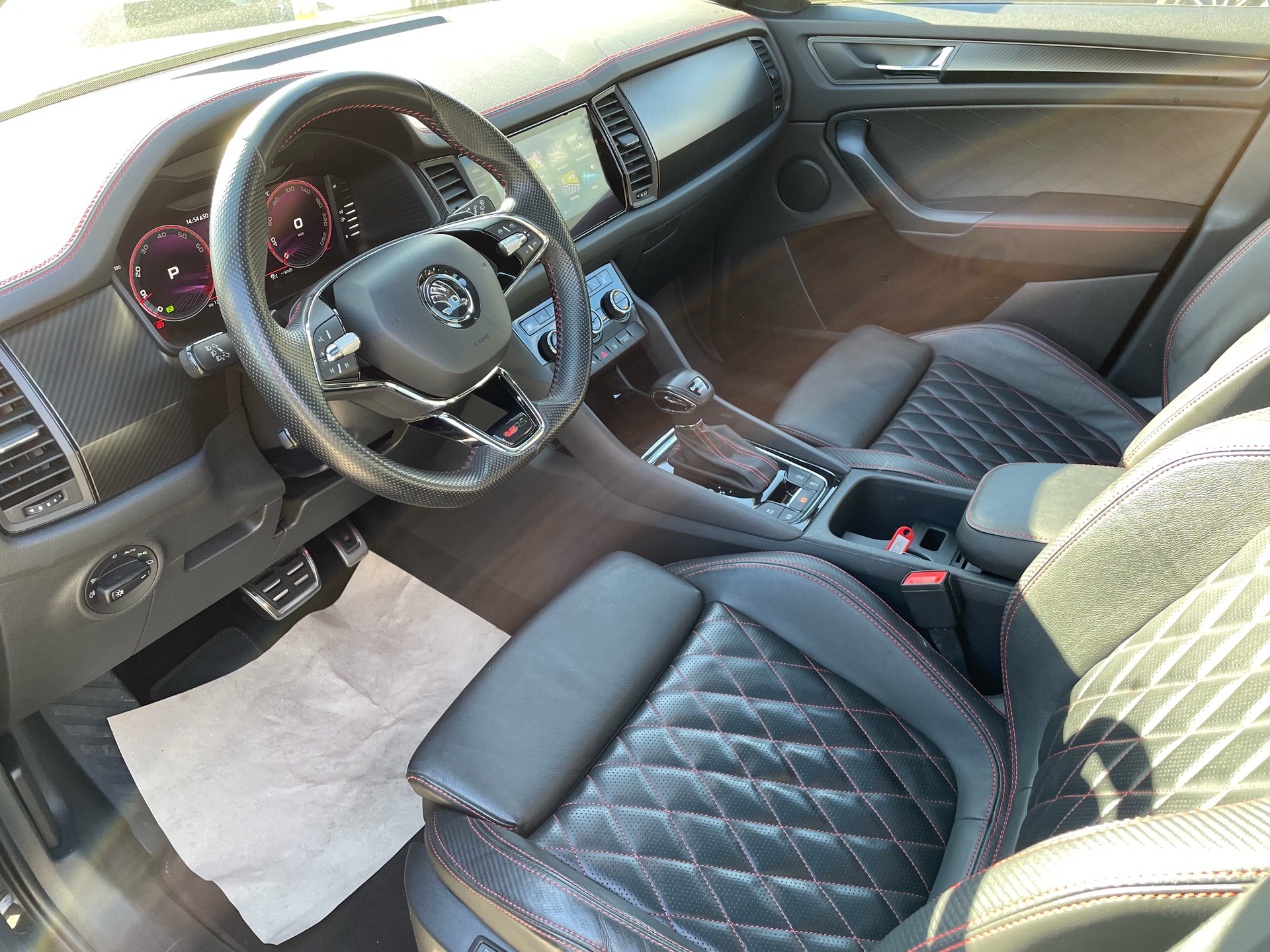 SKODA Kodiaq 2.0 TSI 4x4 RS-image-20