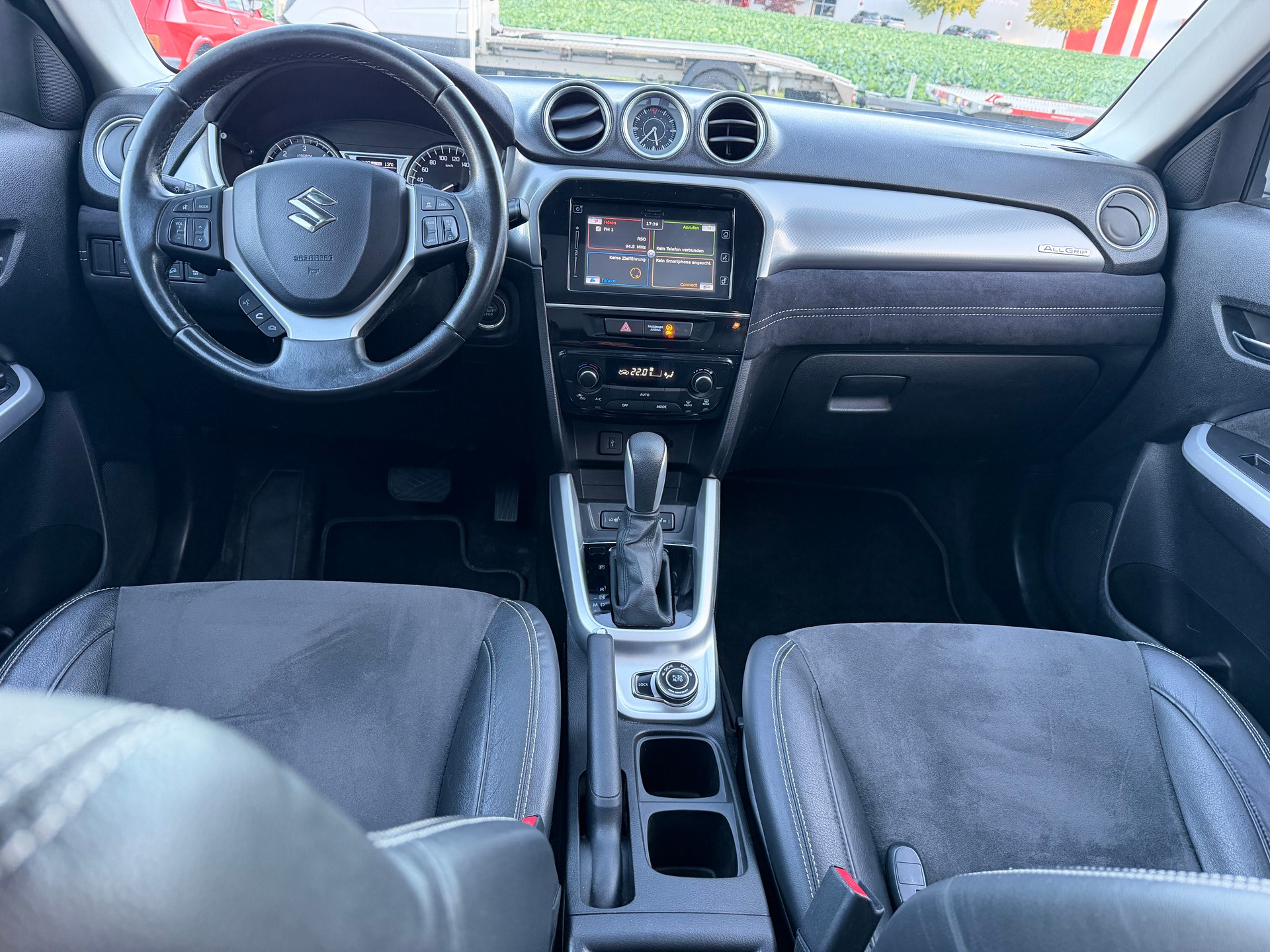 SUZUKI Vitara 1.6 TD Sergio Cellano Top TCSS-image-10