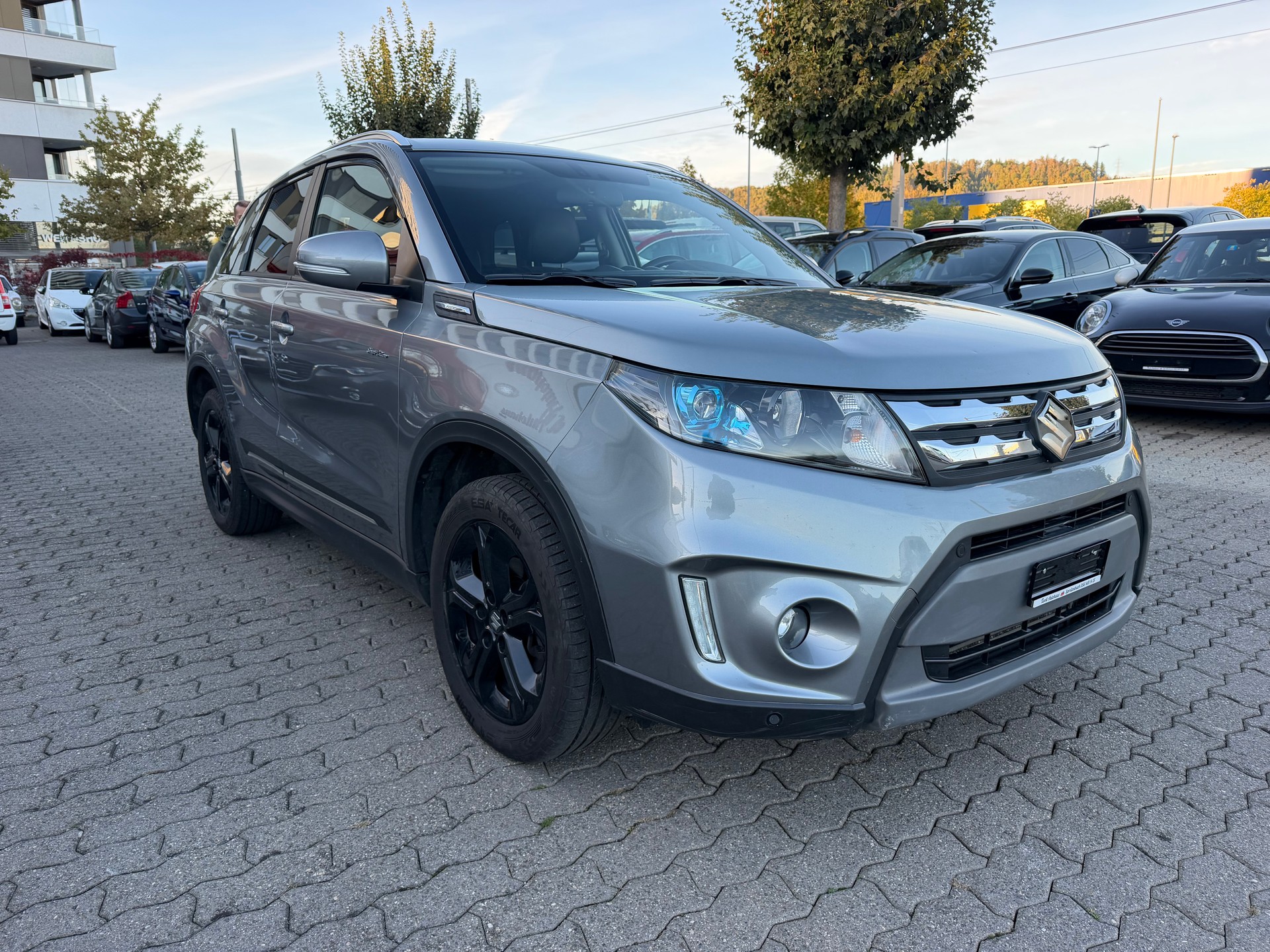SUZUKI Vitara 1.6 TD Sergio Cellano Top TCSS-showroom-element-1