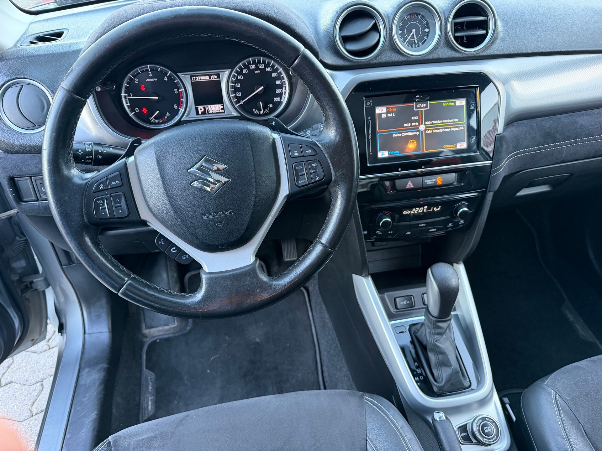 SUZUKI Vitara 1.6 TD Sergio Cellano Top TCSS-image-8