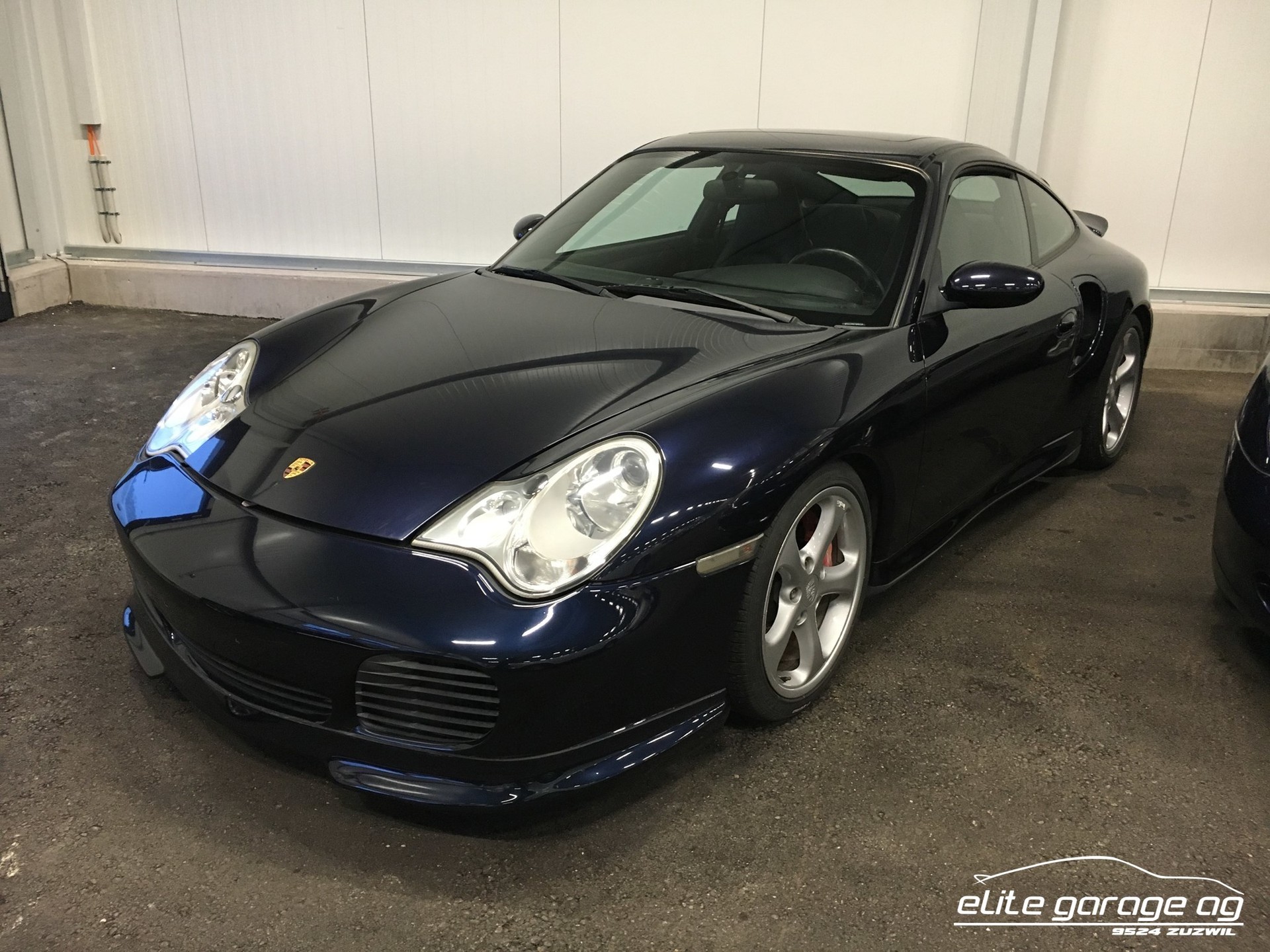 PORSCHE 911 Turbo-image-2