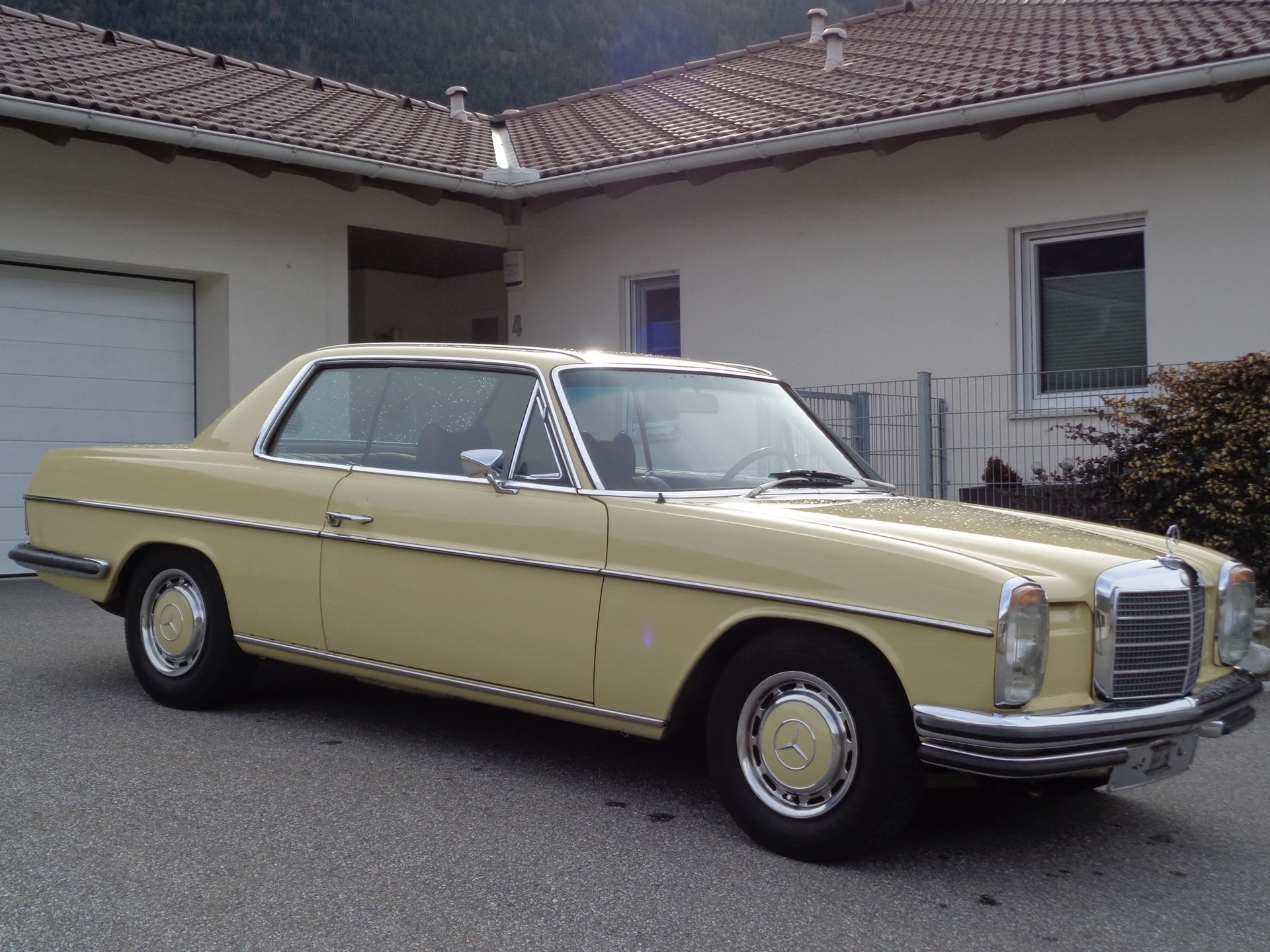 MERCEDES-BENZ 280 CE-image-5