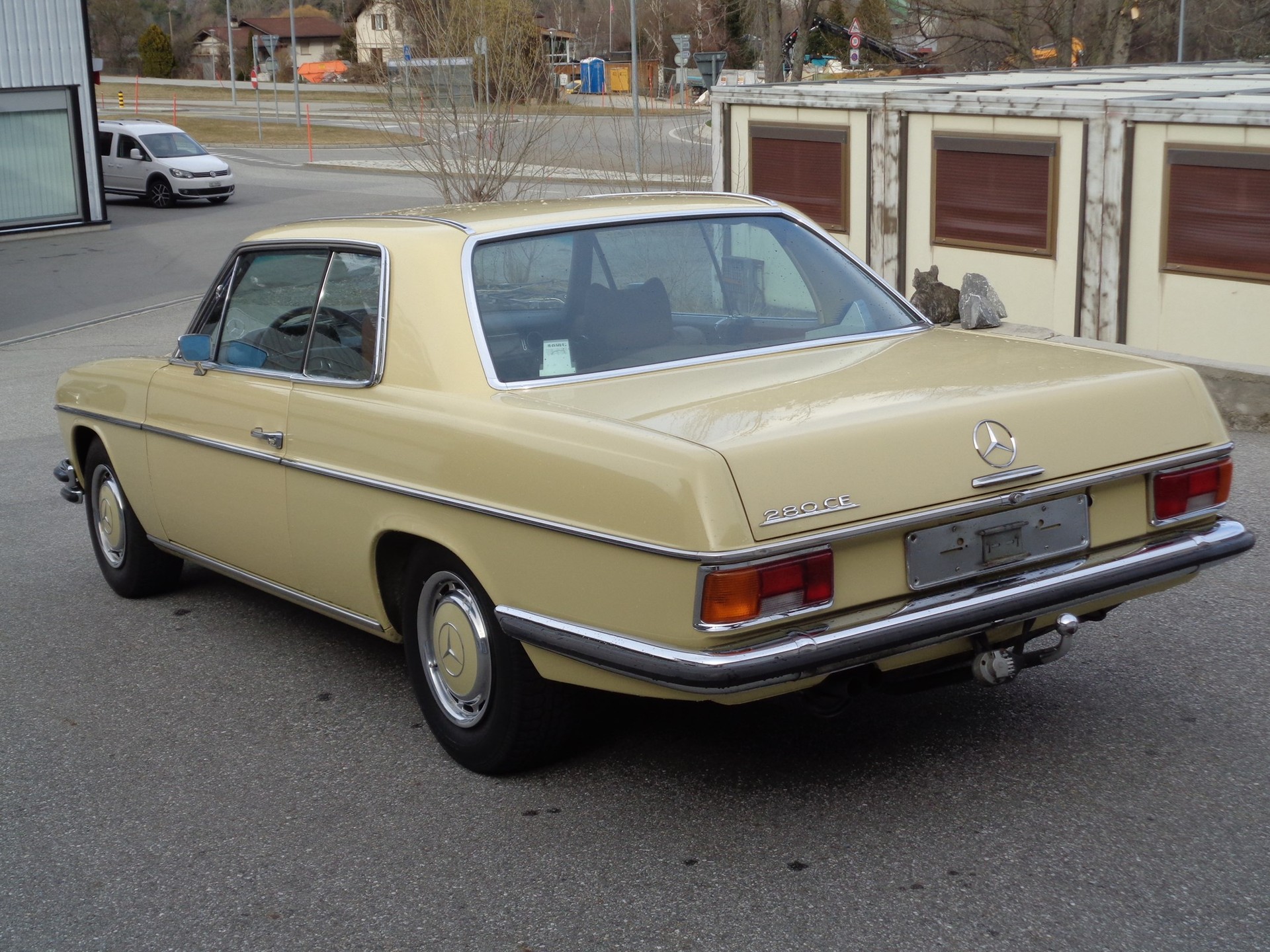 MERCEDES-BENZ 280 CE-image-8