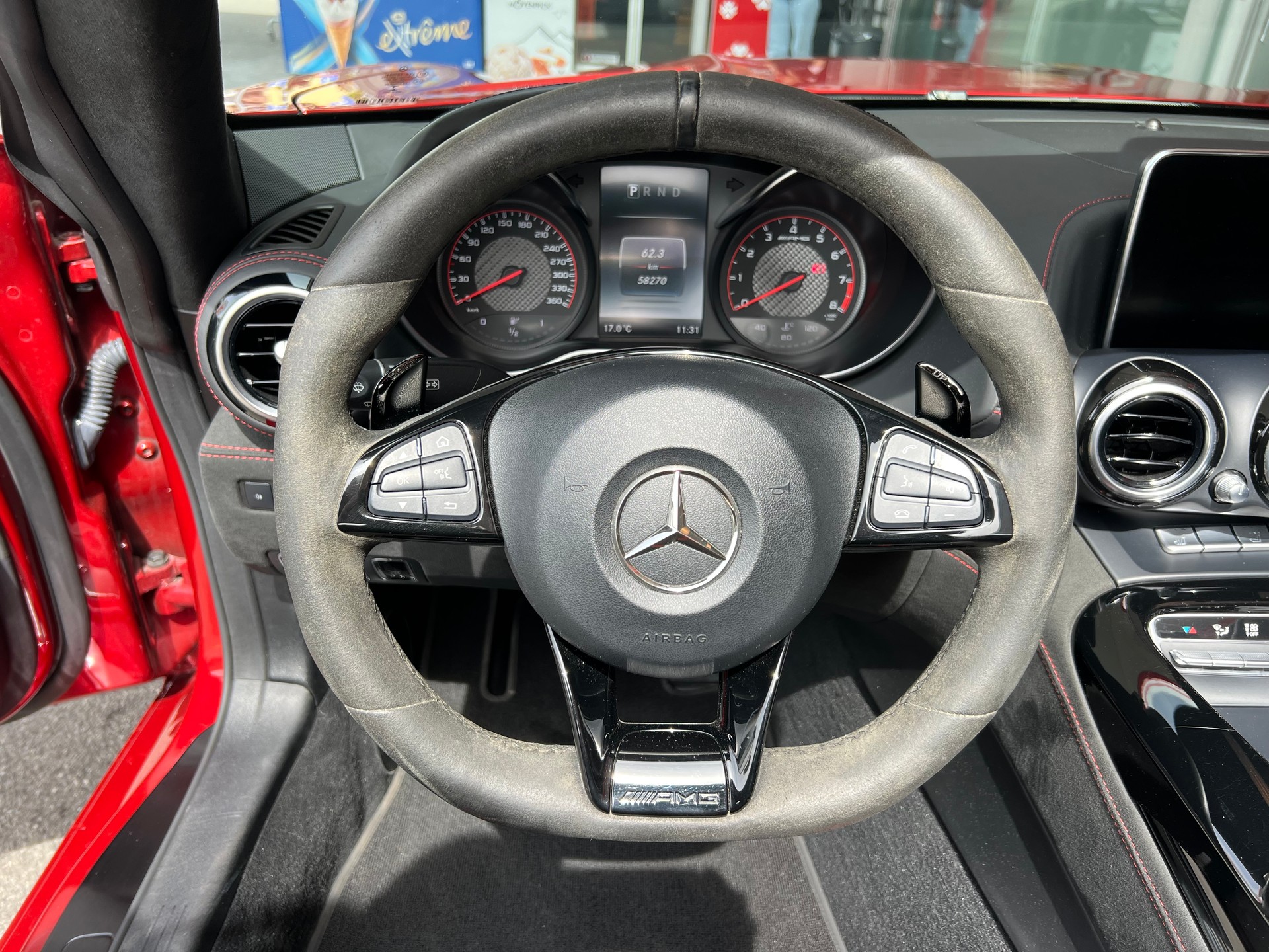 MERCEDES-BENZ AMG GT C Roadster Speedshift DCT-image-8