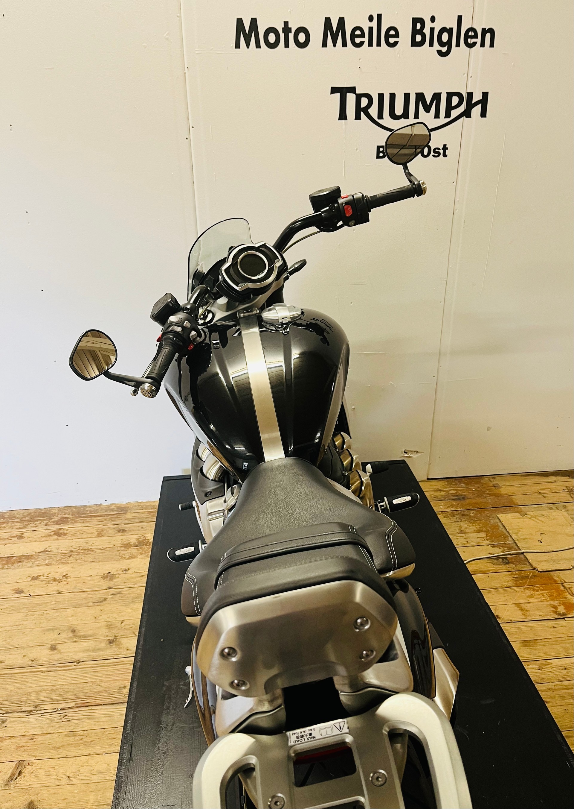 TRIUMPH Rocket 3 GT-showroom-element-3