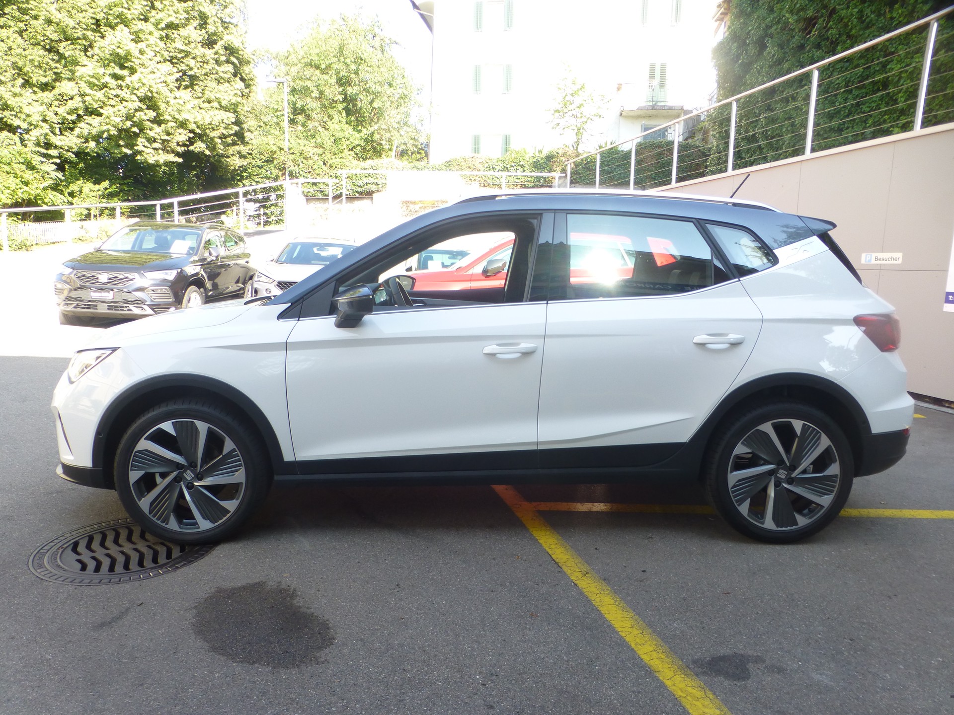 SEAT Arona 1.0 Eco TSI FR DSG-image-2