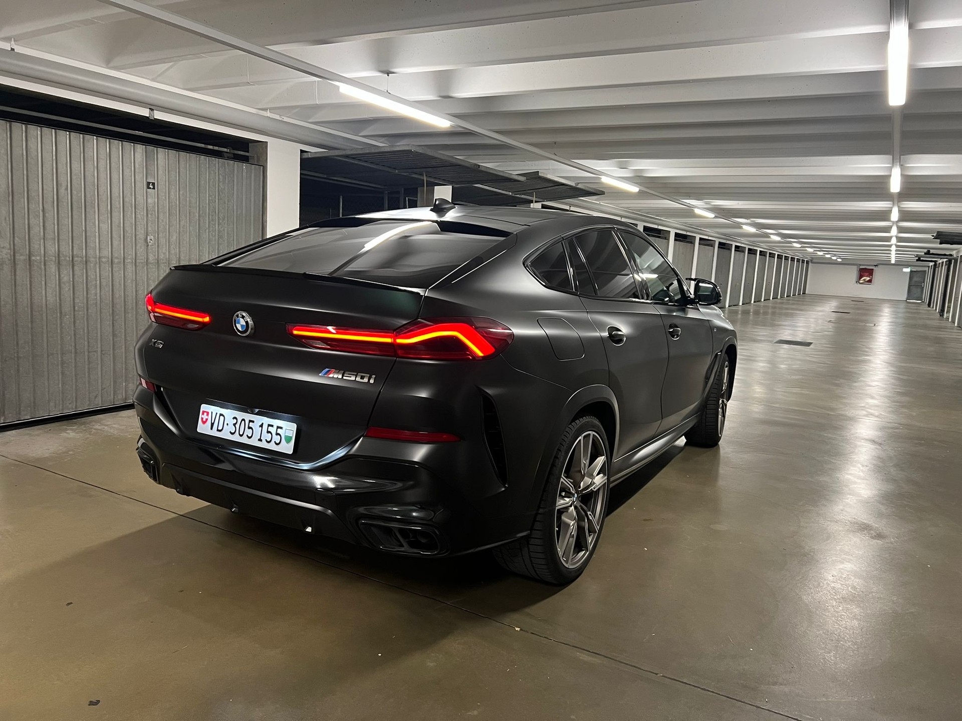 BMW X6 M50i Steptronic-image-8