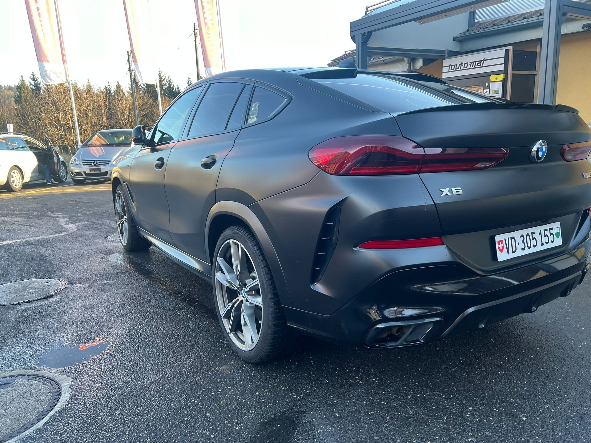 BMW X6 M50i Steptronic-image-1