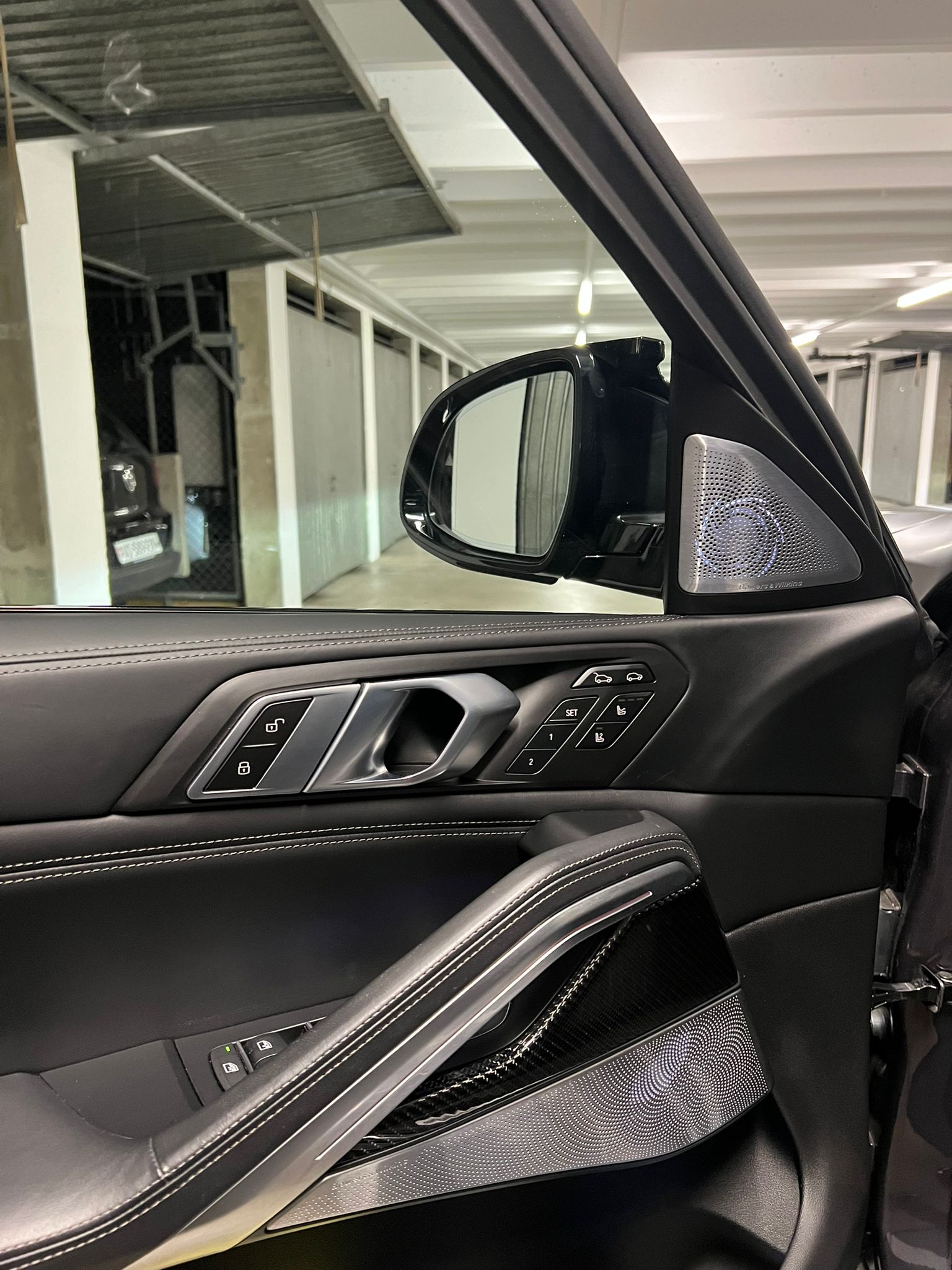BMW X6 M50i Steptronic-image-6