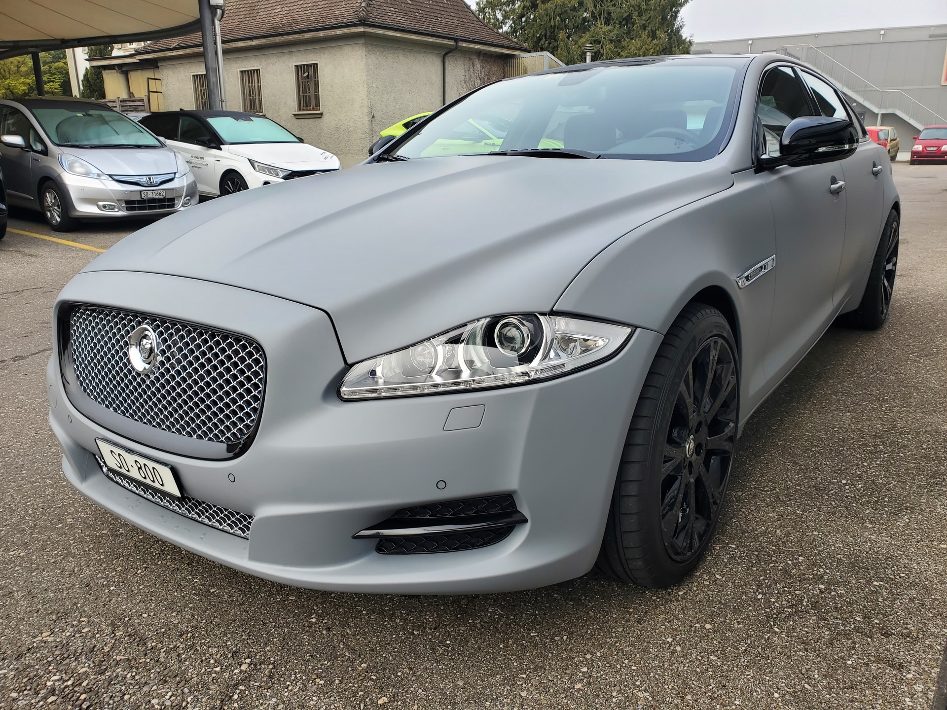 JAGUAR XJ LWB 3.0d V6 Supersport Automatic-image-2