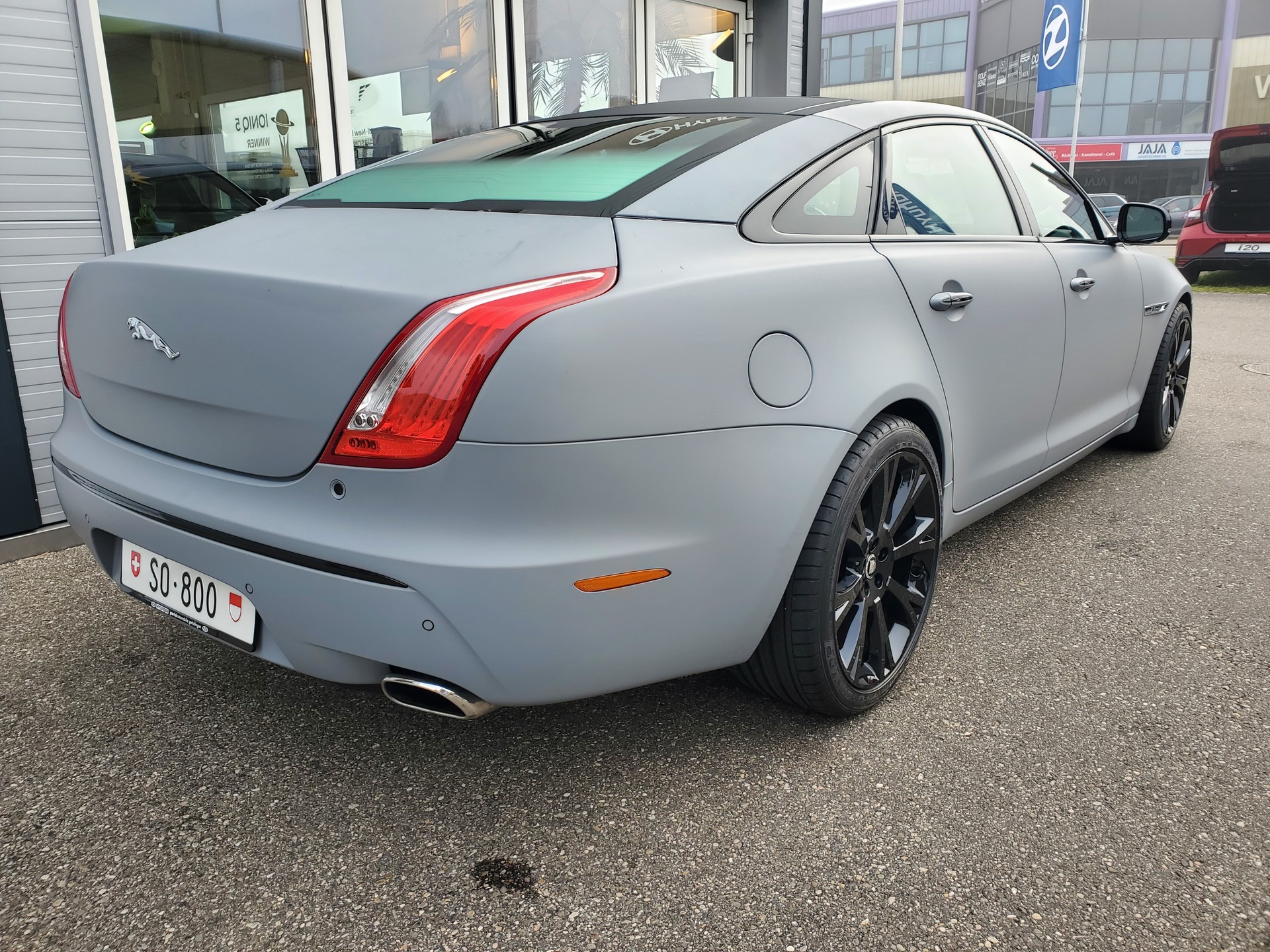 JAGUAR XJ LWB 3.0d V6 Supersport Automatic-image-4