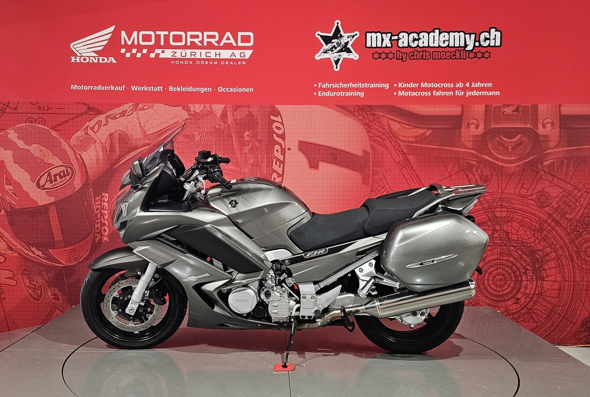 YAMAHA FJR 1300 ABS *Occasion*-showroom-element-3