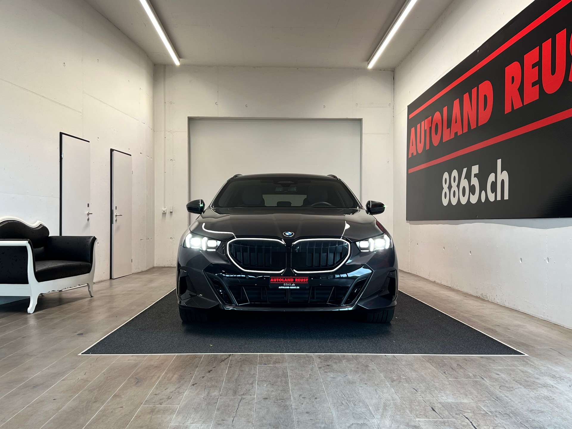 BMW 540d xDrive 48V Touring M Sport Pro Steptronic-image-1