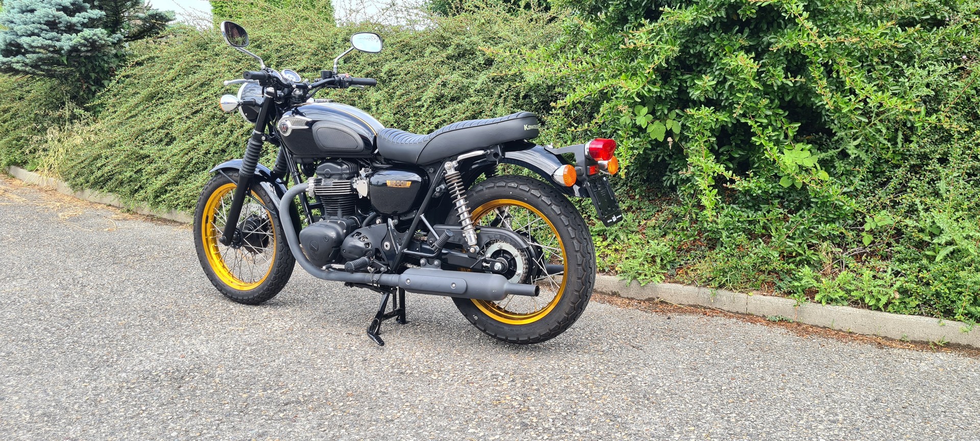 KAWASAKI W 800 Special Edition-image-5