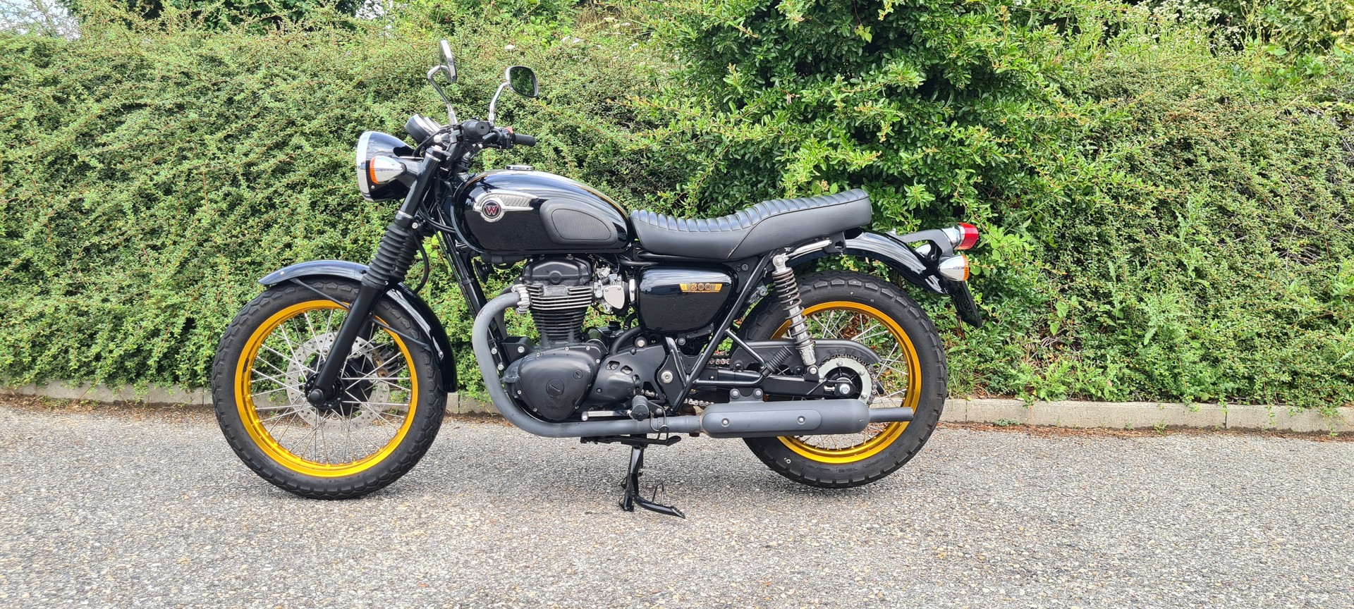 KAWASAKI W 800 Special Edition-image-3