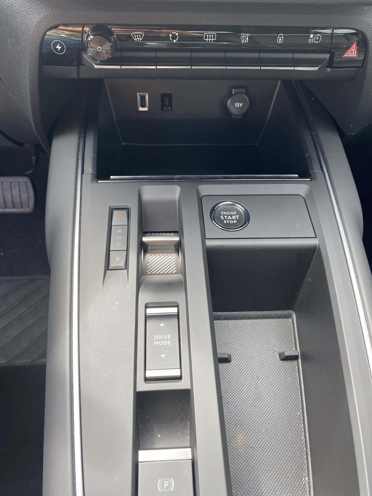 CITROEN C5 Aircross 1.6 Plug-in Hybrid-image-12