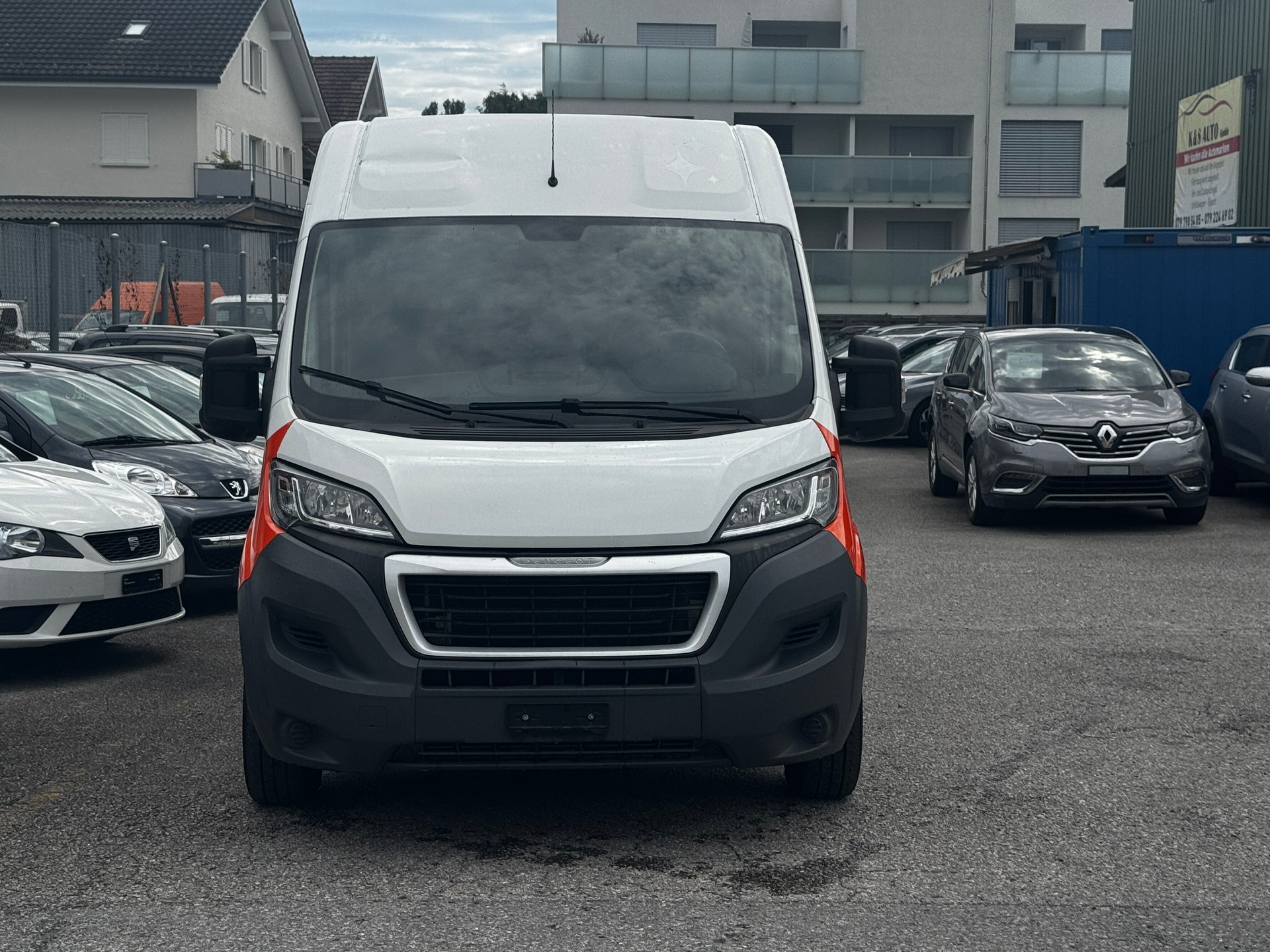 PEUGEOT Boxer 2.0 HDI 335 Active L2H2-image-3