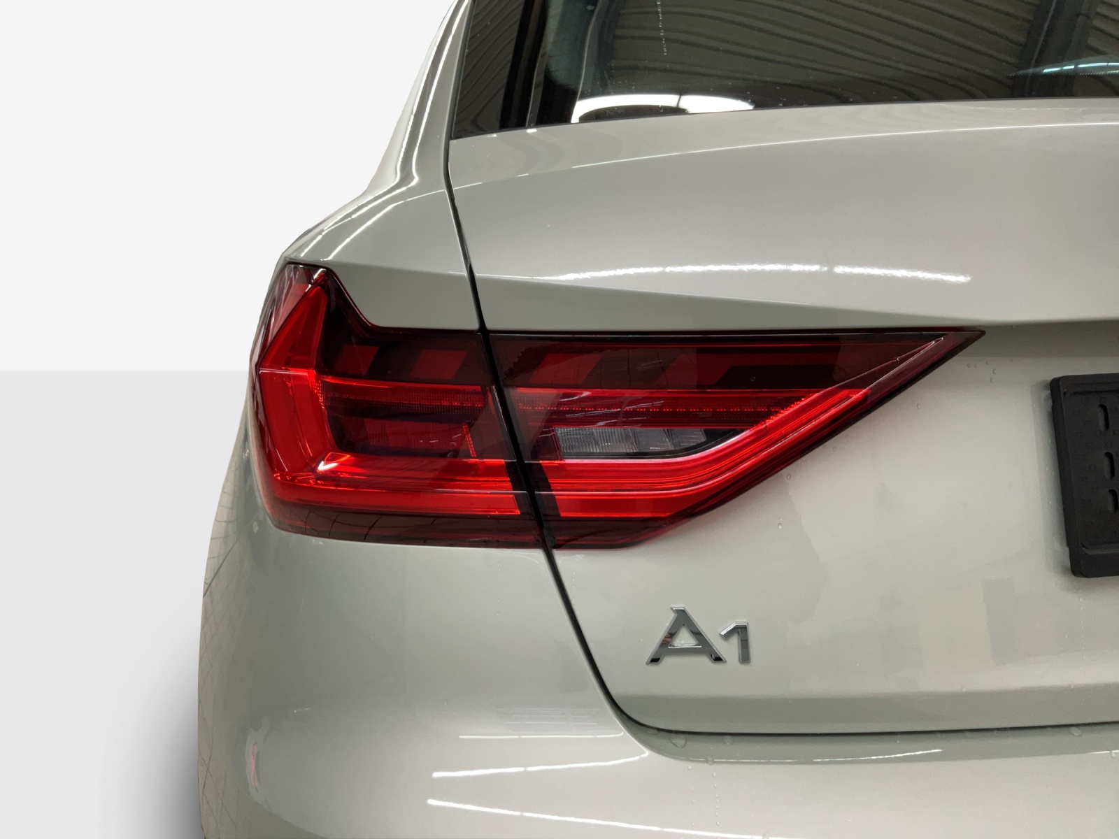 AUDI A1 Sportback 30 TFSI Attraction S-tronic-image-15