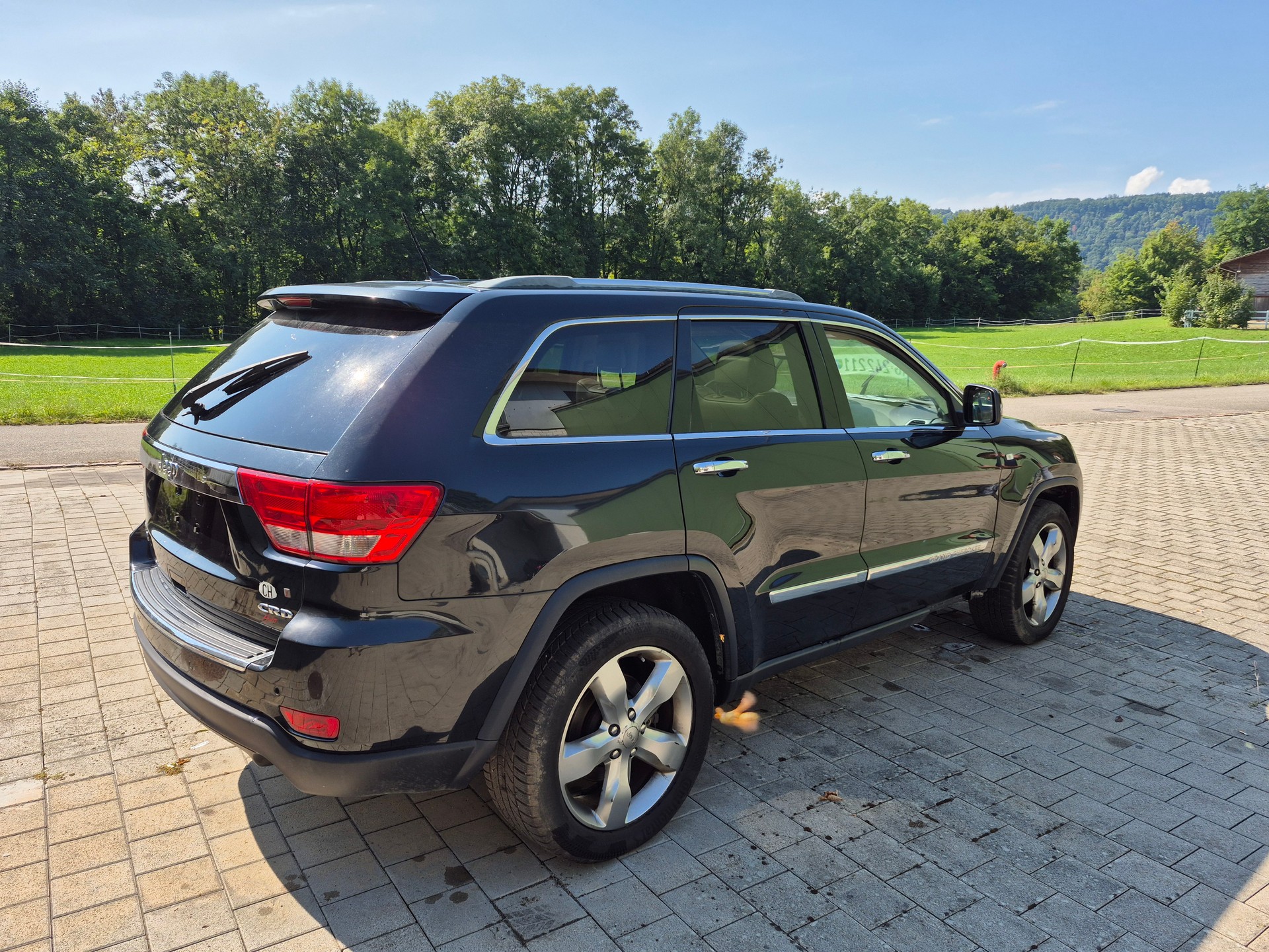 JEEP Grand Cherokee 3.0 CRD Overland Automatic-image-2