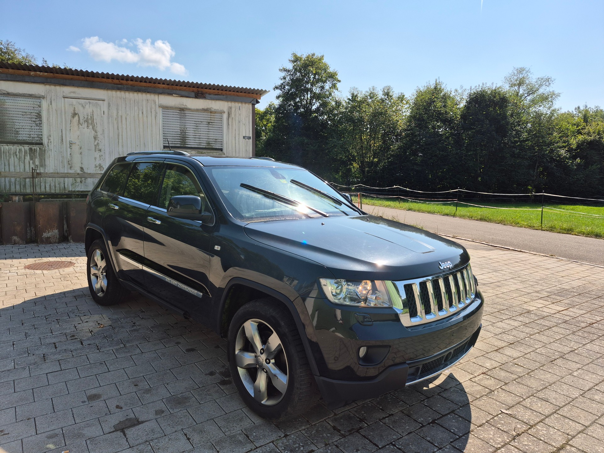 JEEP Grand Cherokee 3.0 CRD Overland Automatic-image-1