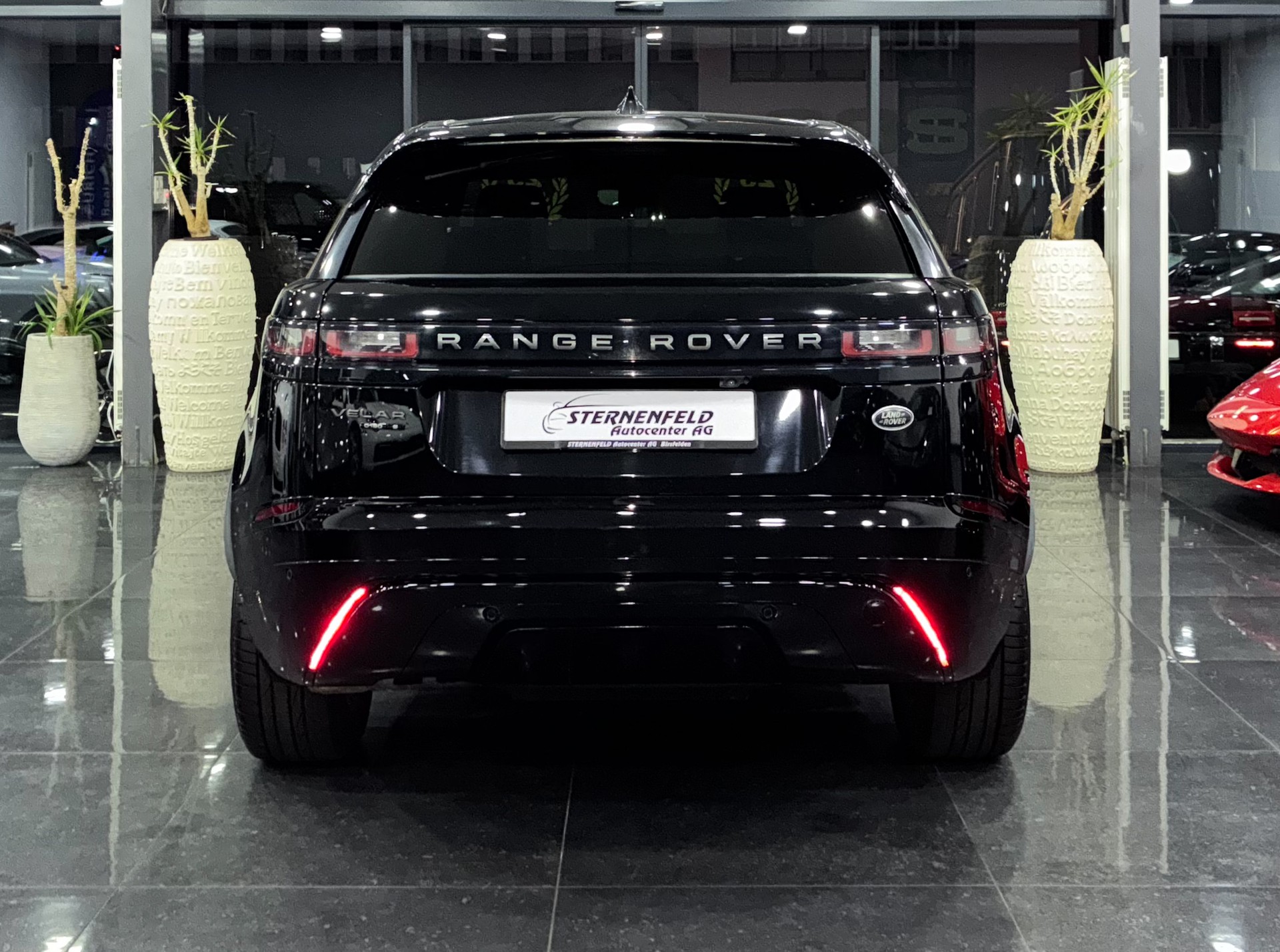 LAND ROVER Range Rover Velar R-Dynamic D 180 S Automatic-image-4