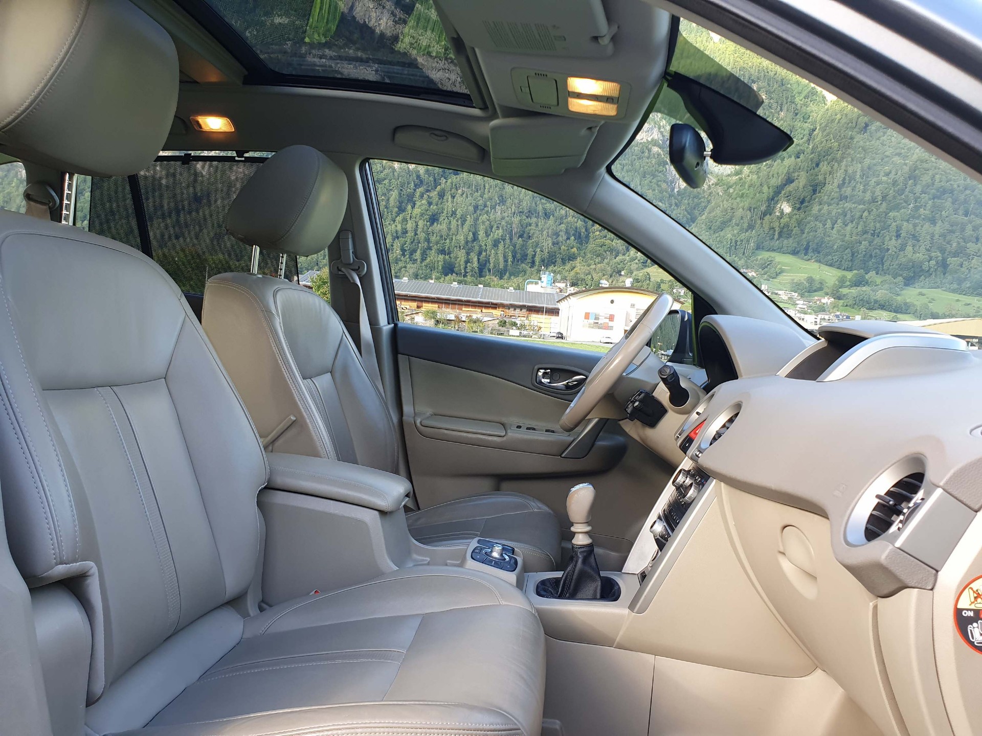 RENAULT Koleos 2.5 4x4 Dynamique-image-6