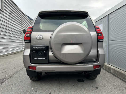 TOYOTA LandCruiser 2.8TD Active-image-4