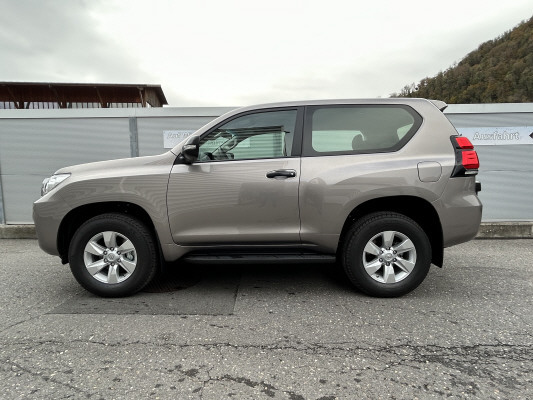 TOYOTA LandCruiser 2.8TD Active-image-2