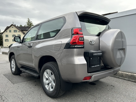 TOYOTA LandCruiser 2.8TD Active-image-3