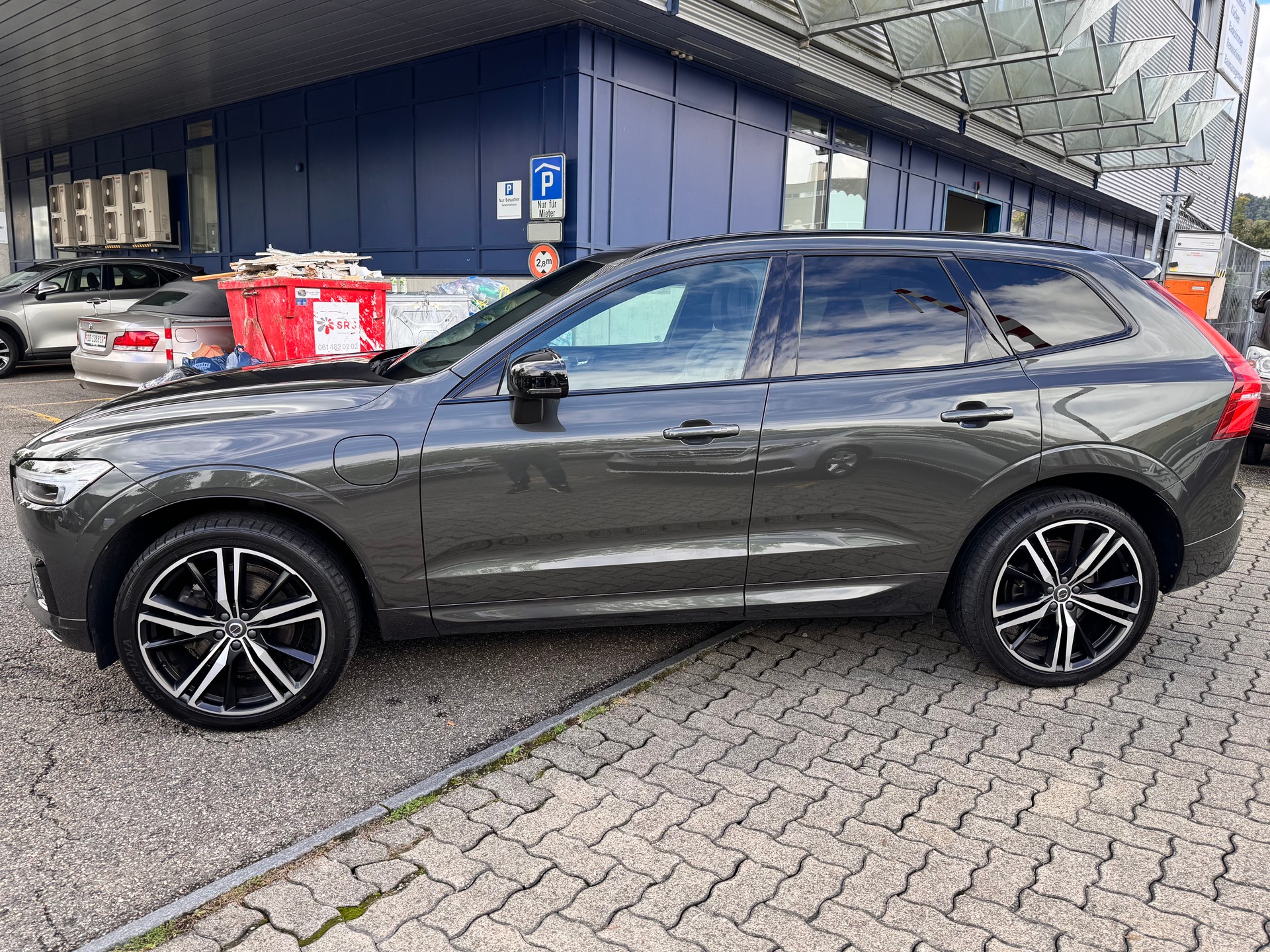 VOLVO XC60 T6 eAWD R-Design Expression Geartronic-image-5