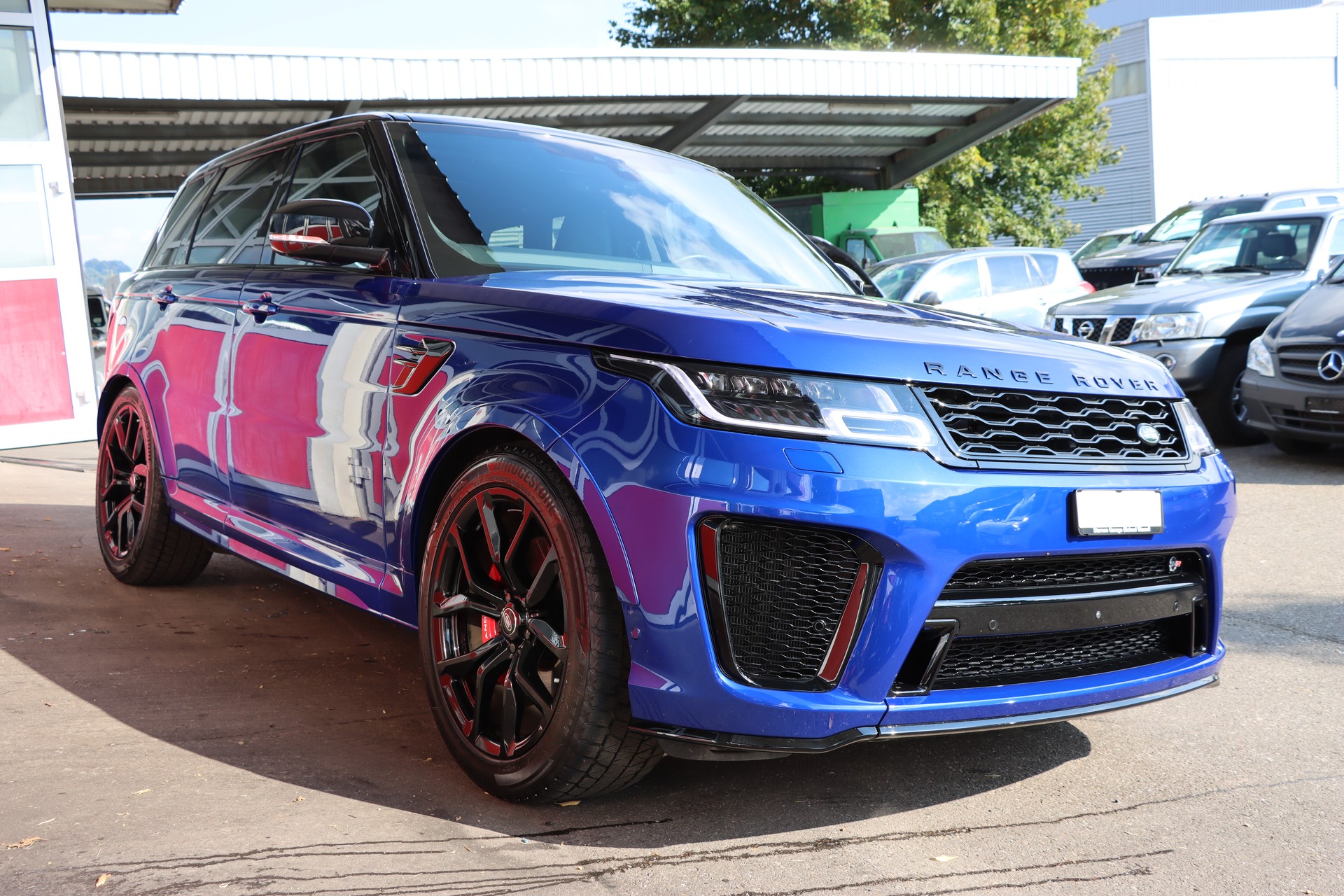 LAND ROVER Range Rover Sport 5.0 V8 S/C SVR Automatic-showroom-element-3