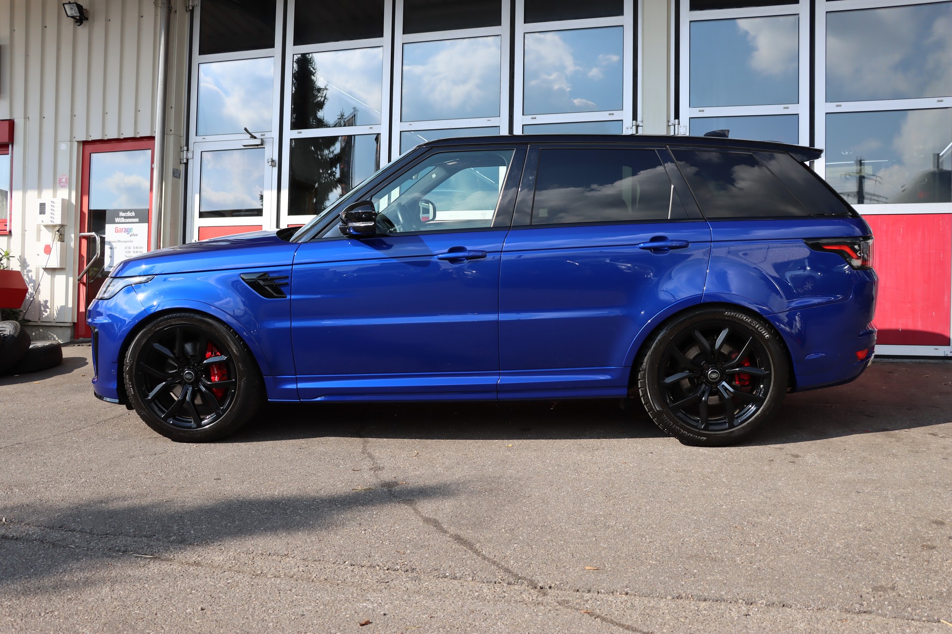 LAND ROVER Range Rover Sport 5.0 V8 S/C SVR Automatic-image-5