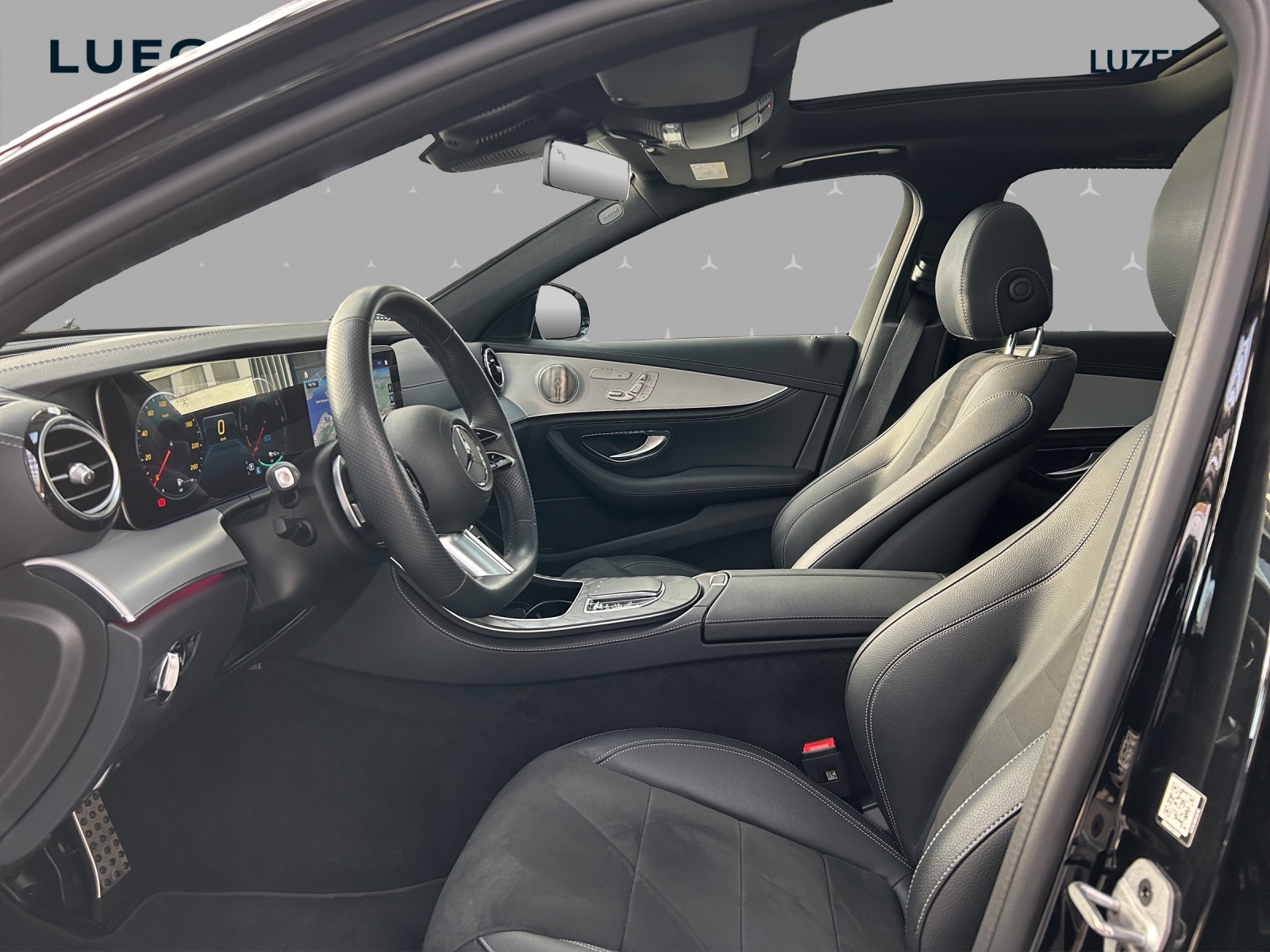 MERCEDES-BENZ E 300 de 4Matic AMG Line 9G-Tronic-image-7