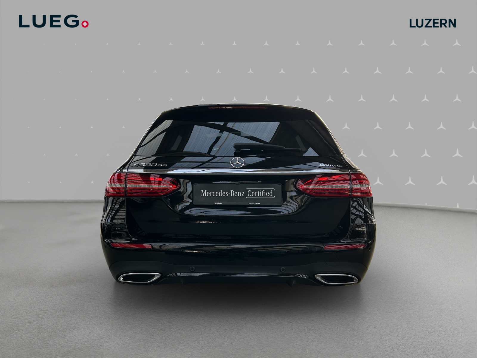 MERCEDES-BENZ E 300 de 4Matic AMG Line 9G-Tronic-image-3