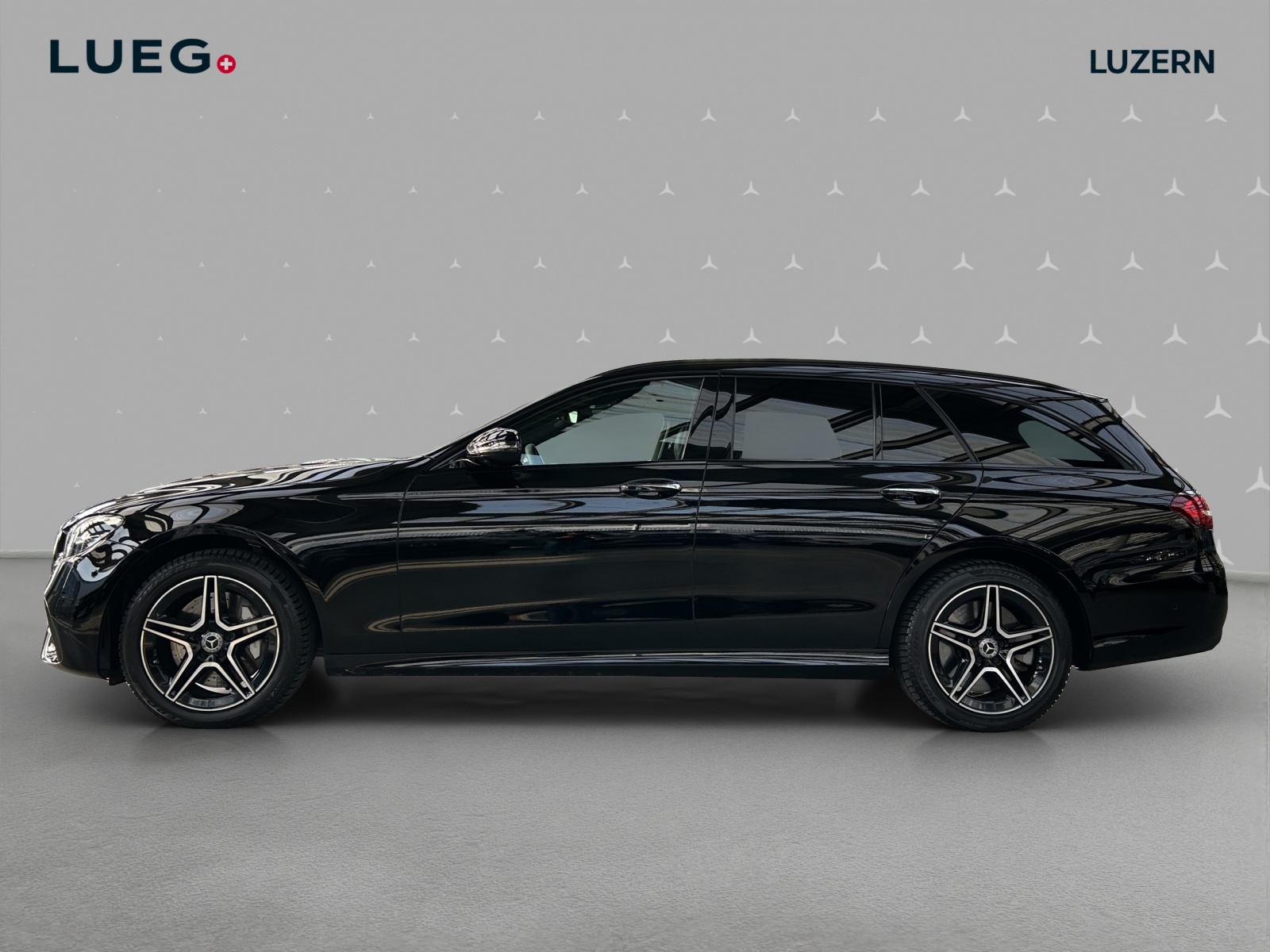 MERCEDES-BENZ E 300 de 4Matic AMG Line 9G-Tronic-image-1