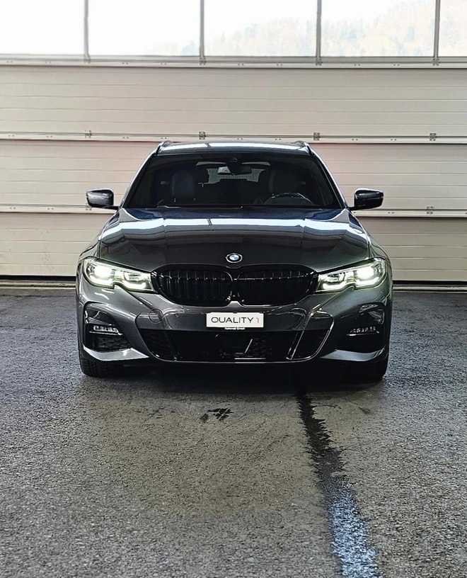 BMW 330e x DriveTouring M Sport Steptronic *CH-Fahrzeug*-image-7