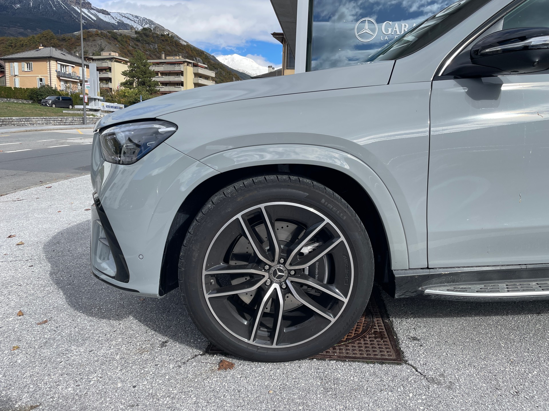 MERCEDES-BENZ GLE 450 4Matic AMG Line 9G-Tronic-image-3