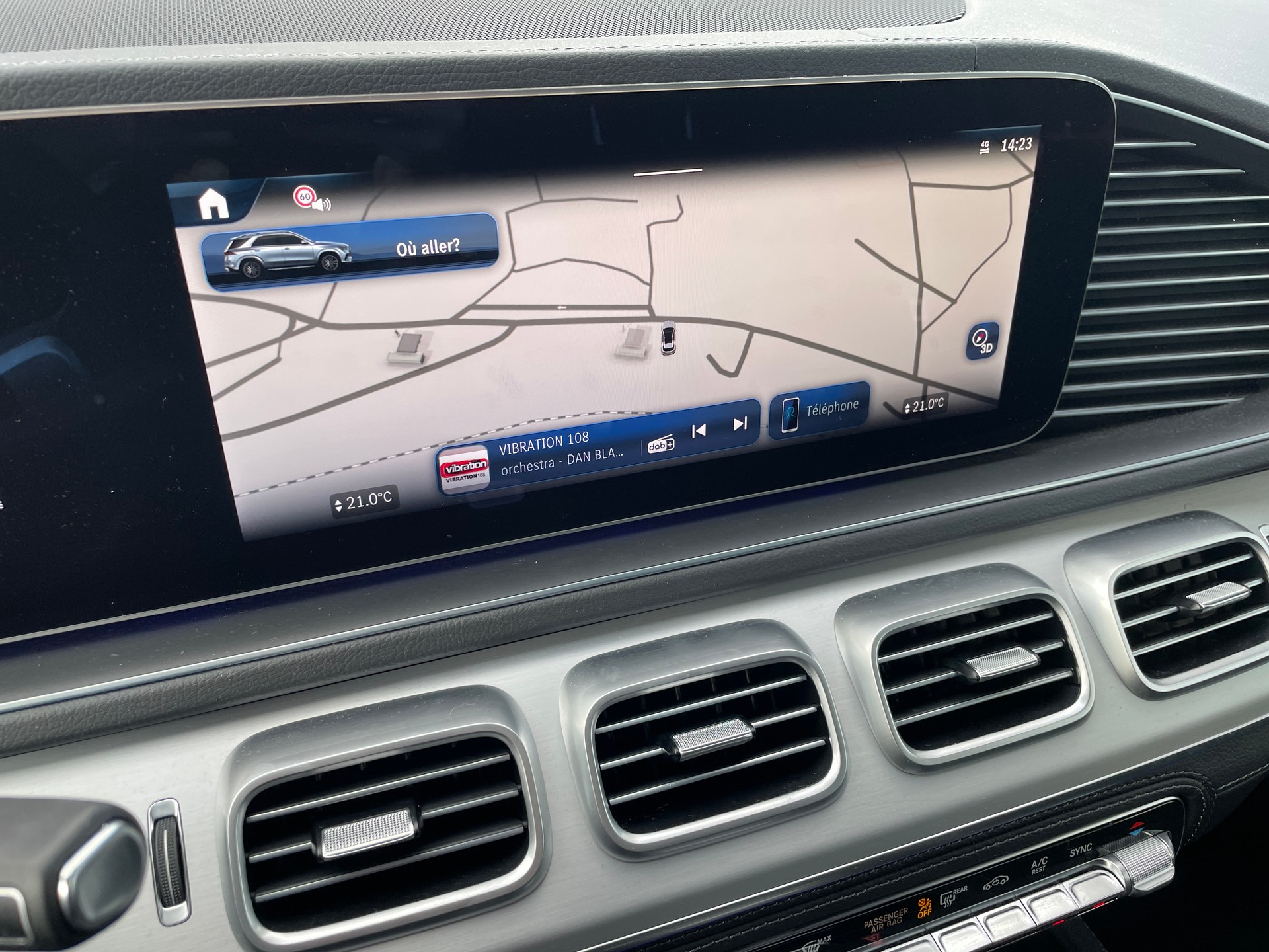 MERCEDES-BENZ GLE 450 4Matic AMG Line 9G-Tronic-image-20