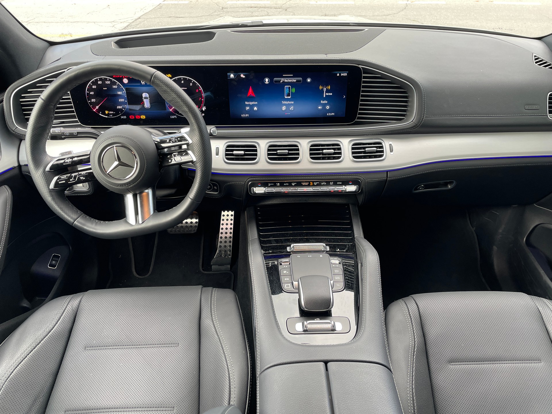 MERCEDES-BENZ GLE 450 4Matic AMG Line 9G-Tronic-image-14