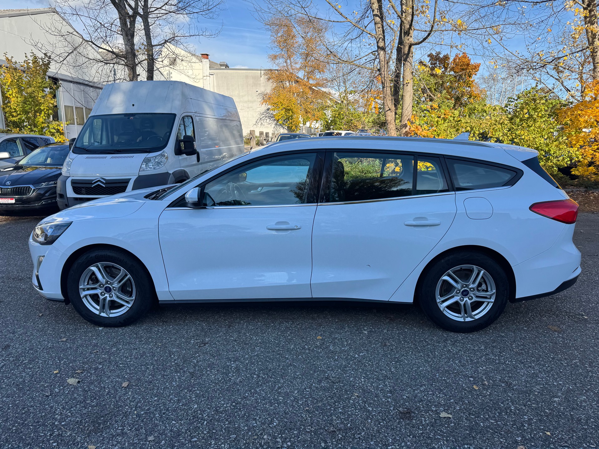 FORD Focus 1.0 SCTi Trend * Gr. Navi * Klima * Tempomat * PDC H * Frisch Ab MFK-image-9