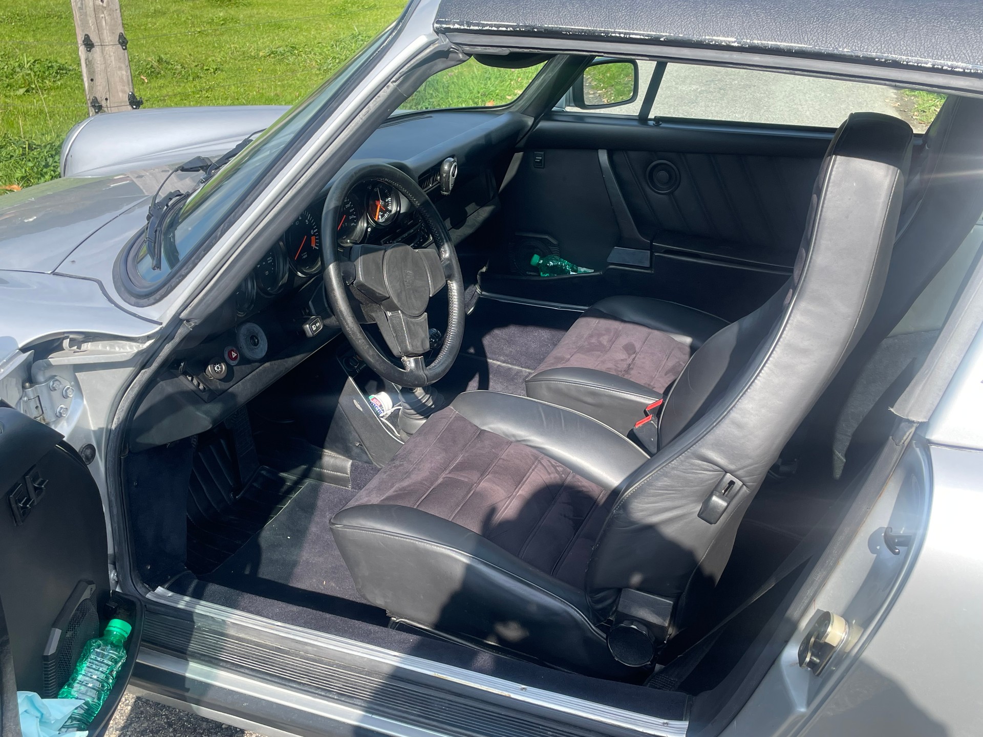 PORSCHE 911 Carrera Targa-image-3