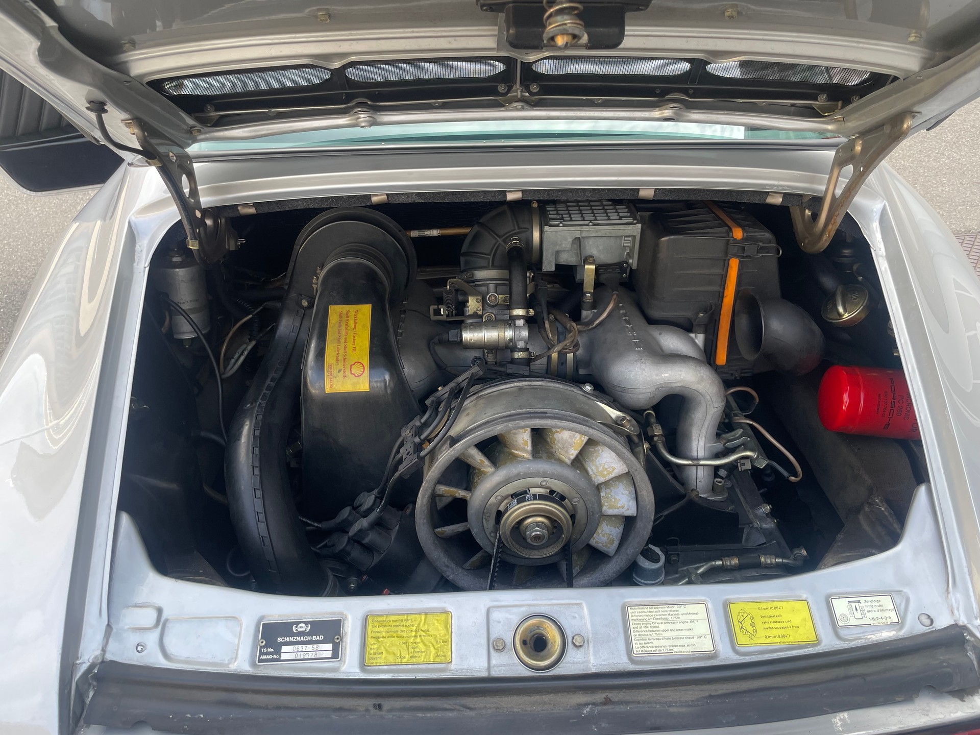 PORSCHE 911 Carrera Targa-image-11