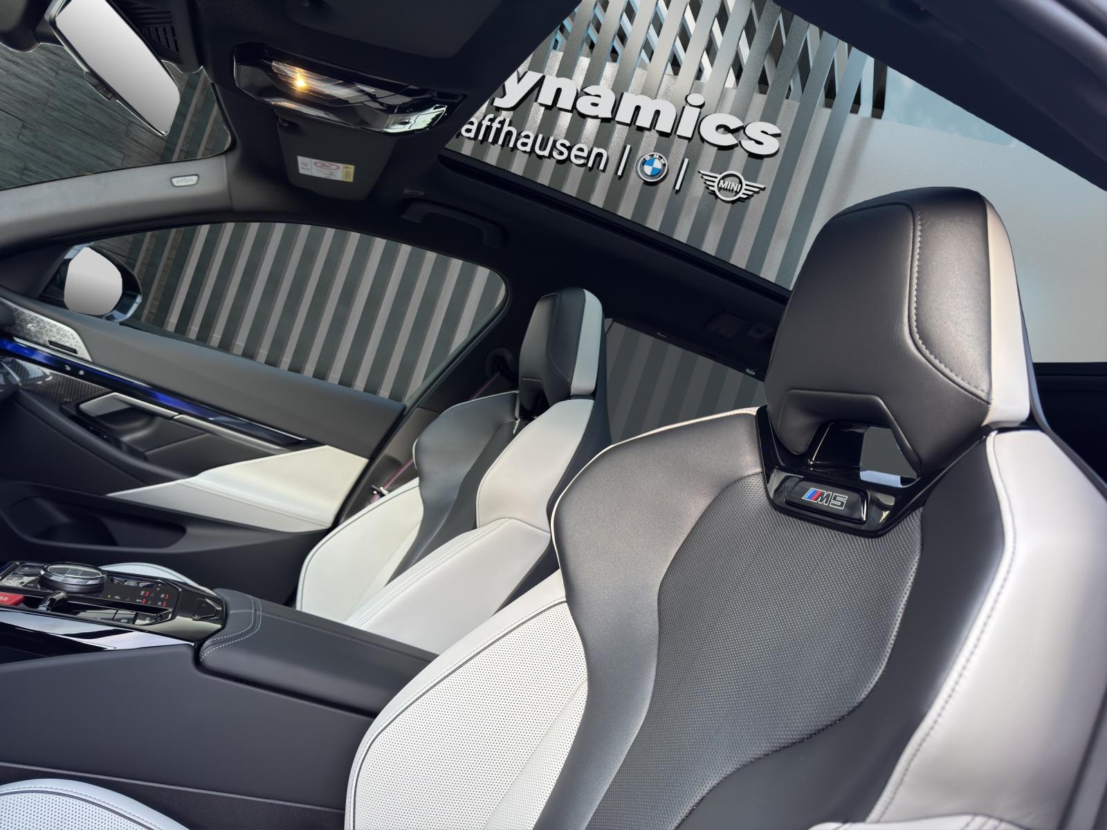BMW M5 Touring xDrive-image-13