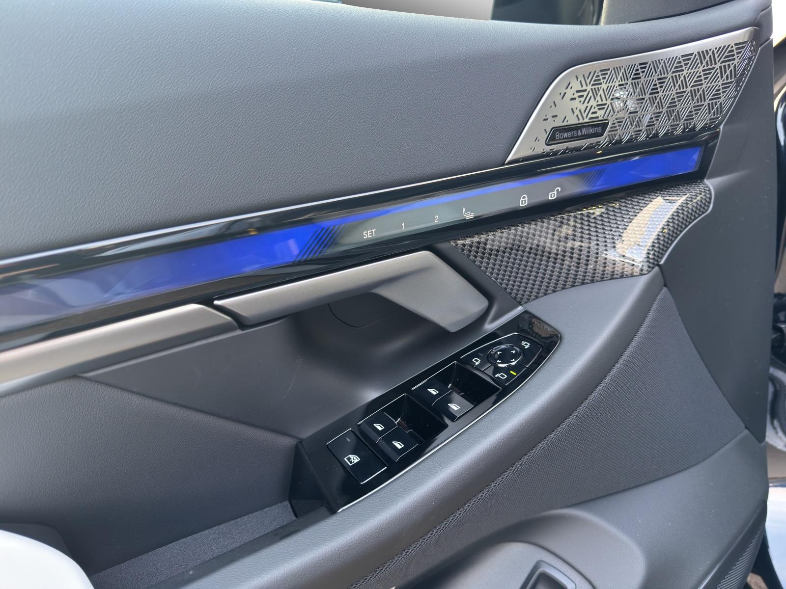 BMW M5 Touring xDrive-image-16