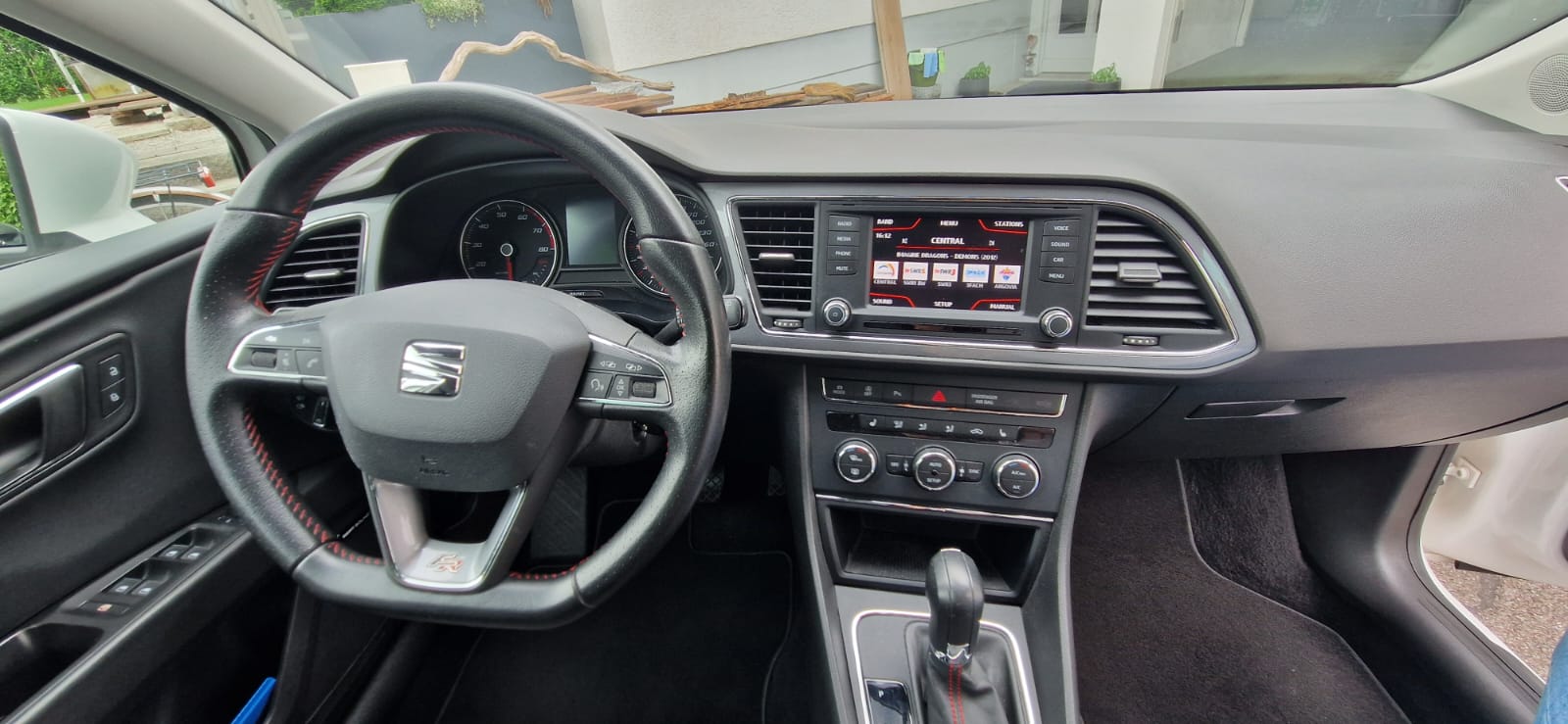 SEAT Leon 1.4 TSI FR DSG-image-5