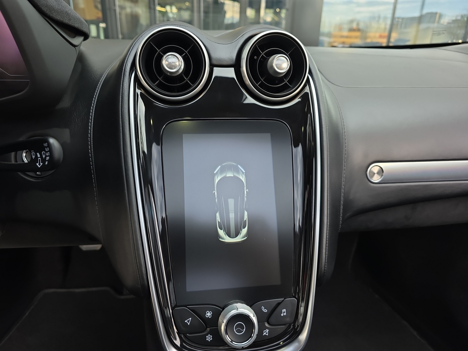 McLAREN GT Pioneer-image-13