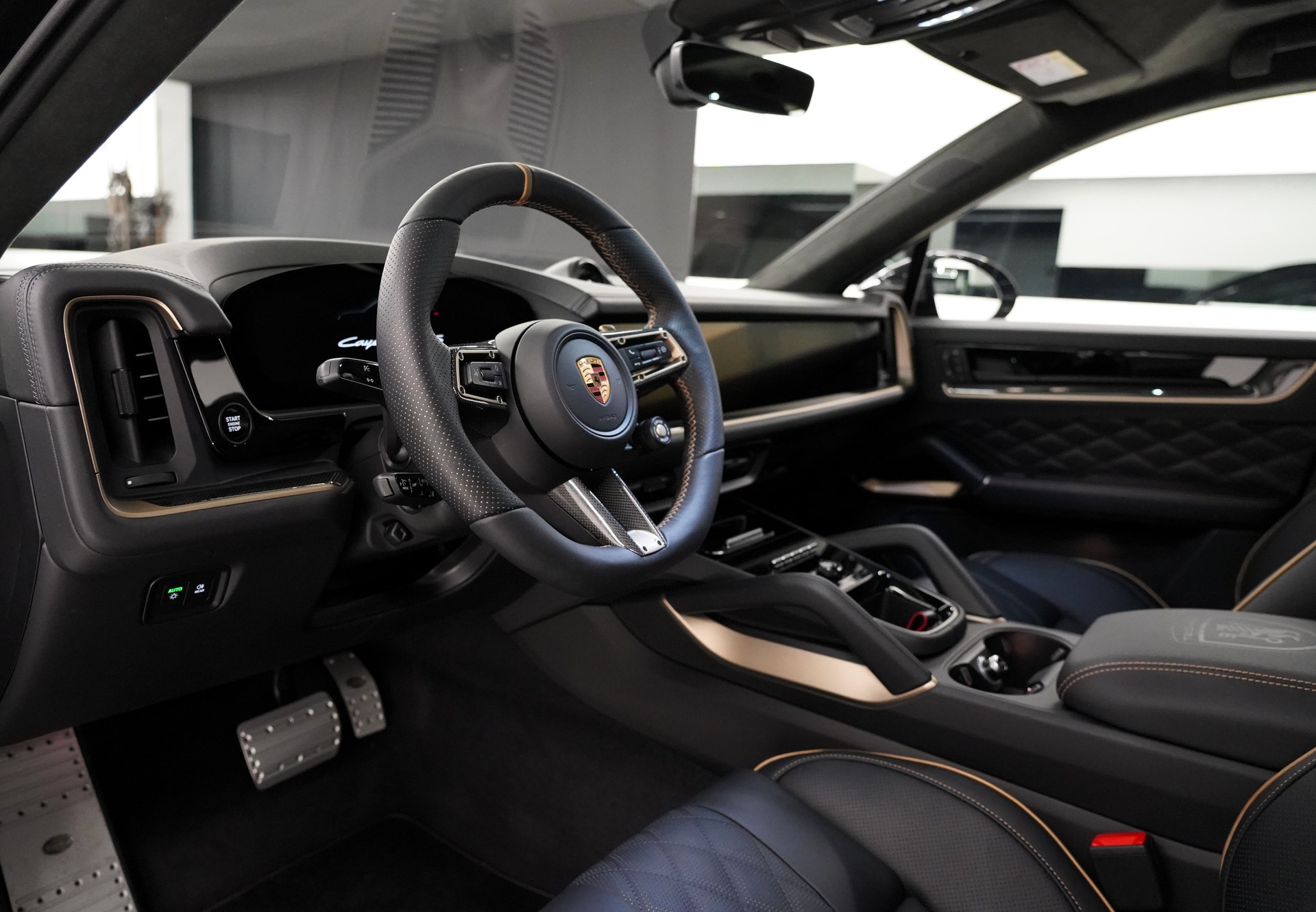 PORSCHE Cayenne Coupé GTS Tiptr.-image-8