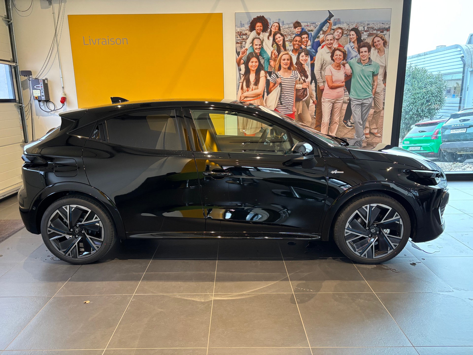 RENAULT CLIO 6 esprit Alpine E-Tech 1.8-image-3