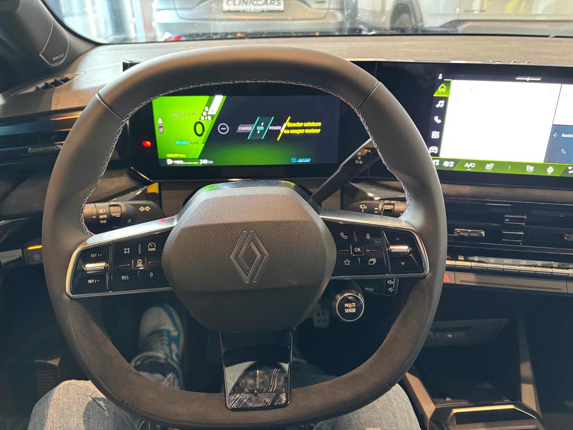 RENAULT CLIO 6 esprit Alpine E-Tech 1.8-image-11