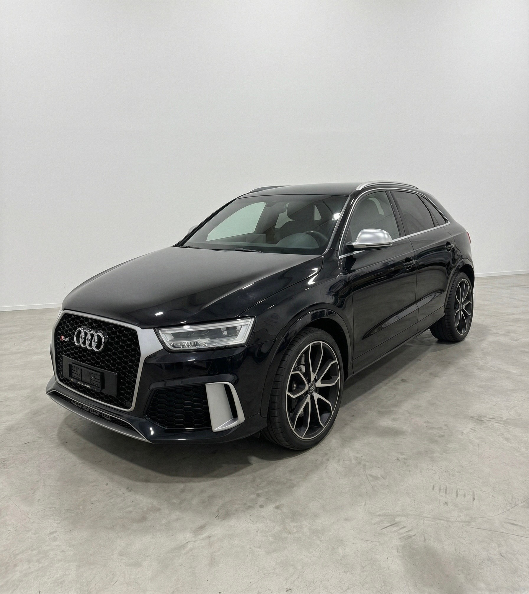 AUDI RS Q3 2.5 TFSI performance quattro S-tronic-image-0